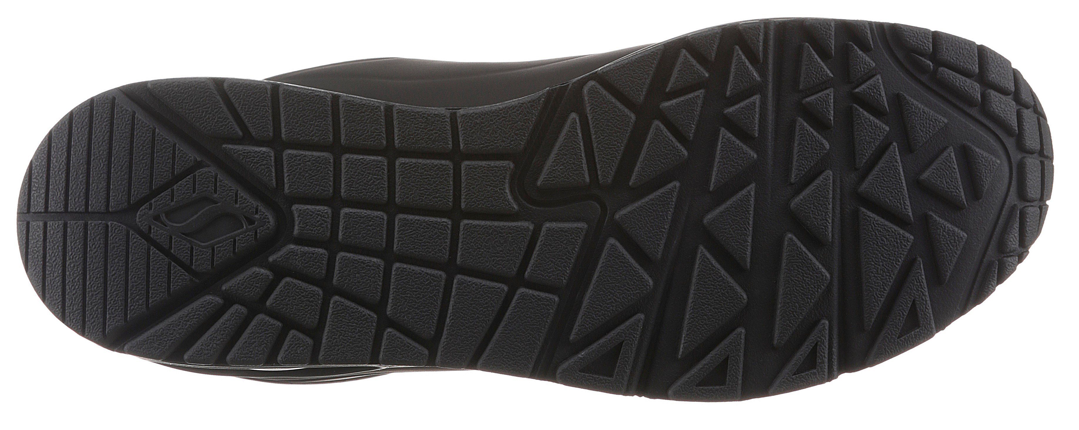 black - Stand Skechers Air Wedgesneaker on Perforation mit Uno feiner