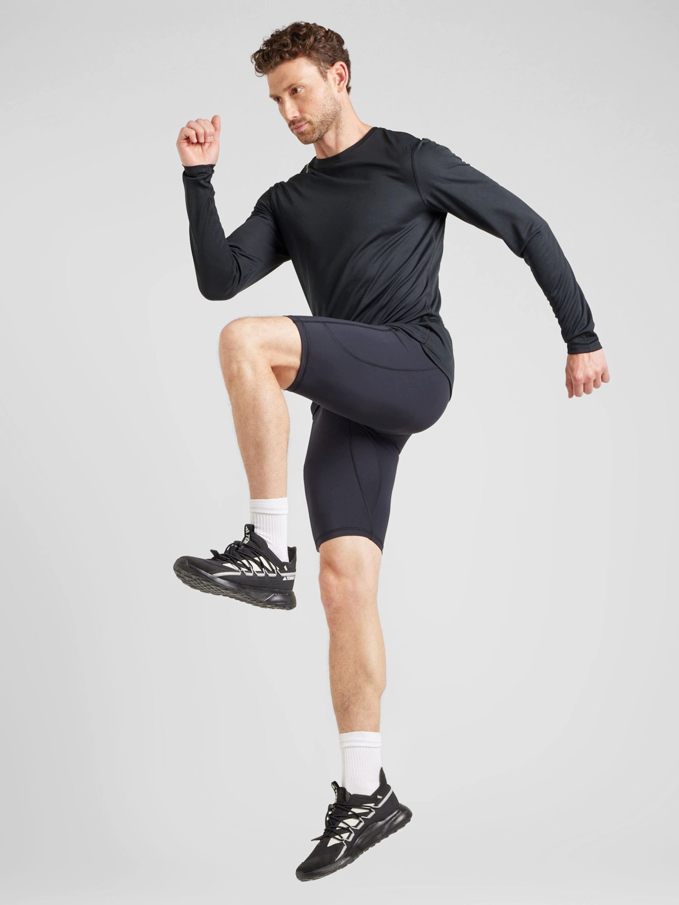 hummel Sporthose (1-tlg) günstig online kaufen