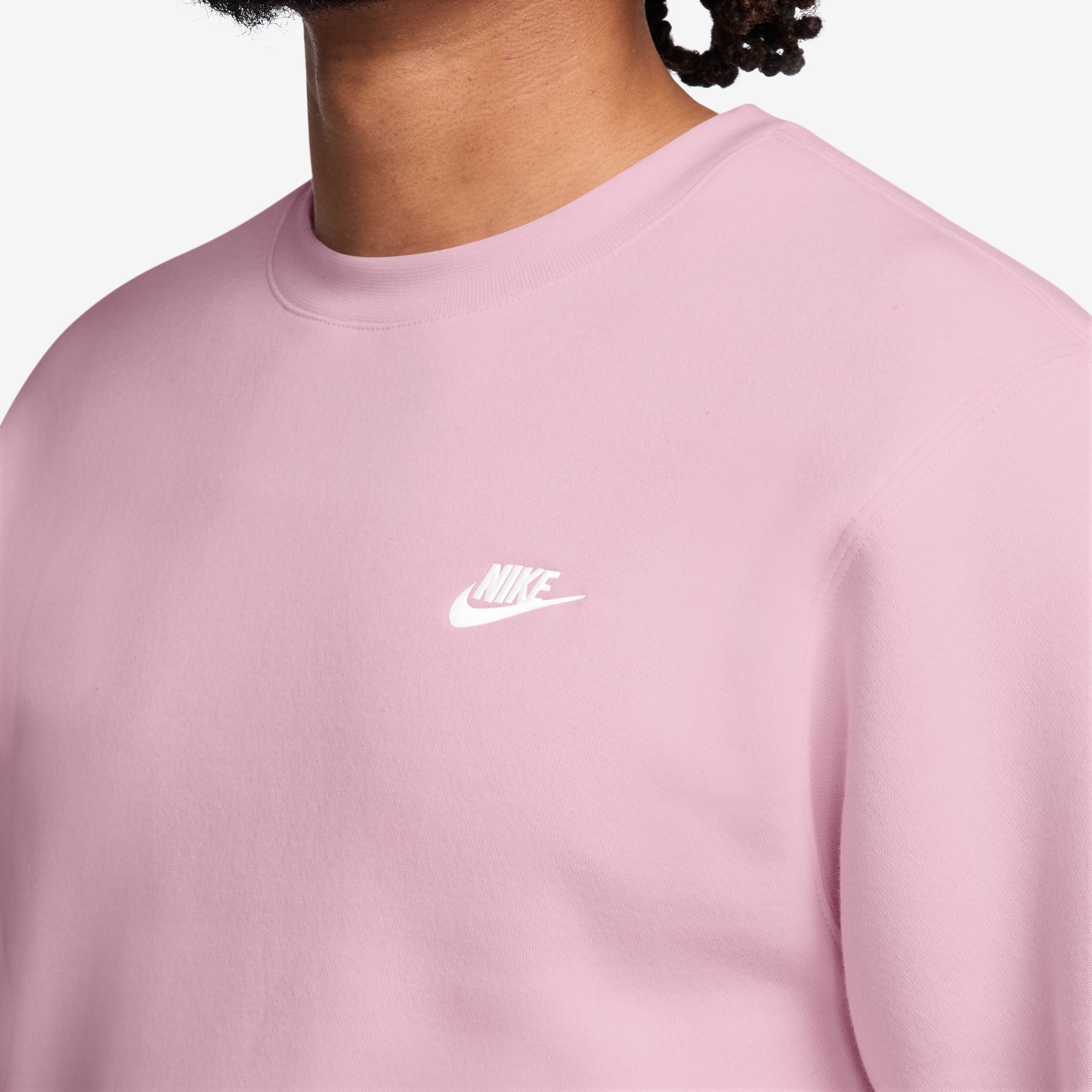 Nike Sportswear Sweatshirt M NK CLUB BB CREW sportlicher Schnitt, aus Baumwolle und Polyester, kurze Ärmel
