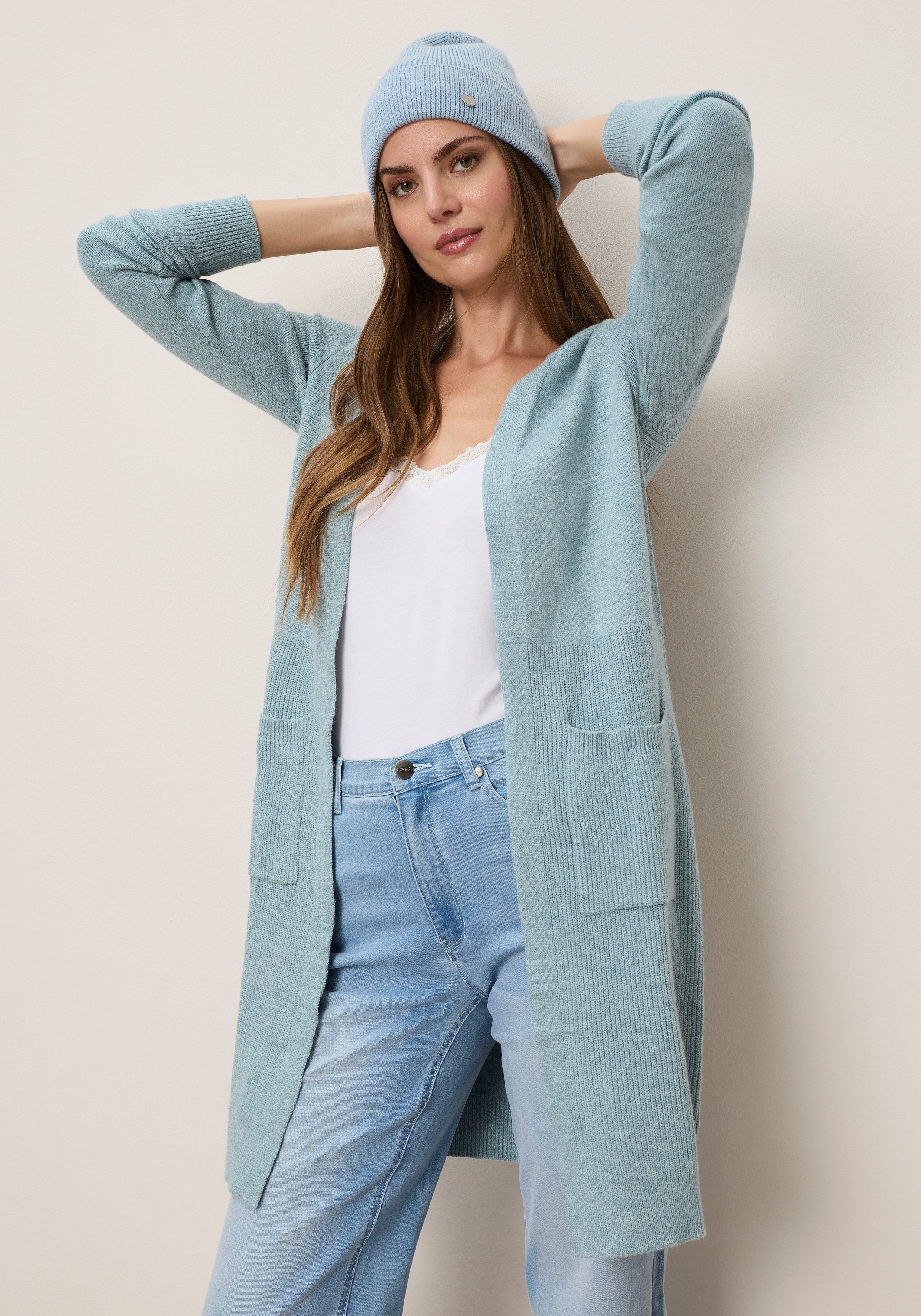 Tamaris Strickjacke mit Taschen, lässig geschnitten aus weicher Viskosemischung. € 49,99, (€ 49,99 pro 1 Stk).
