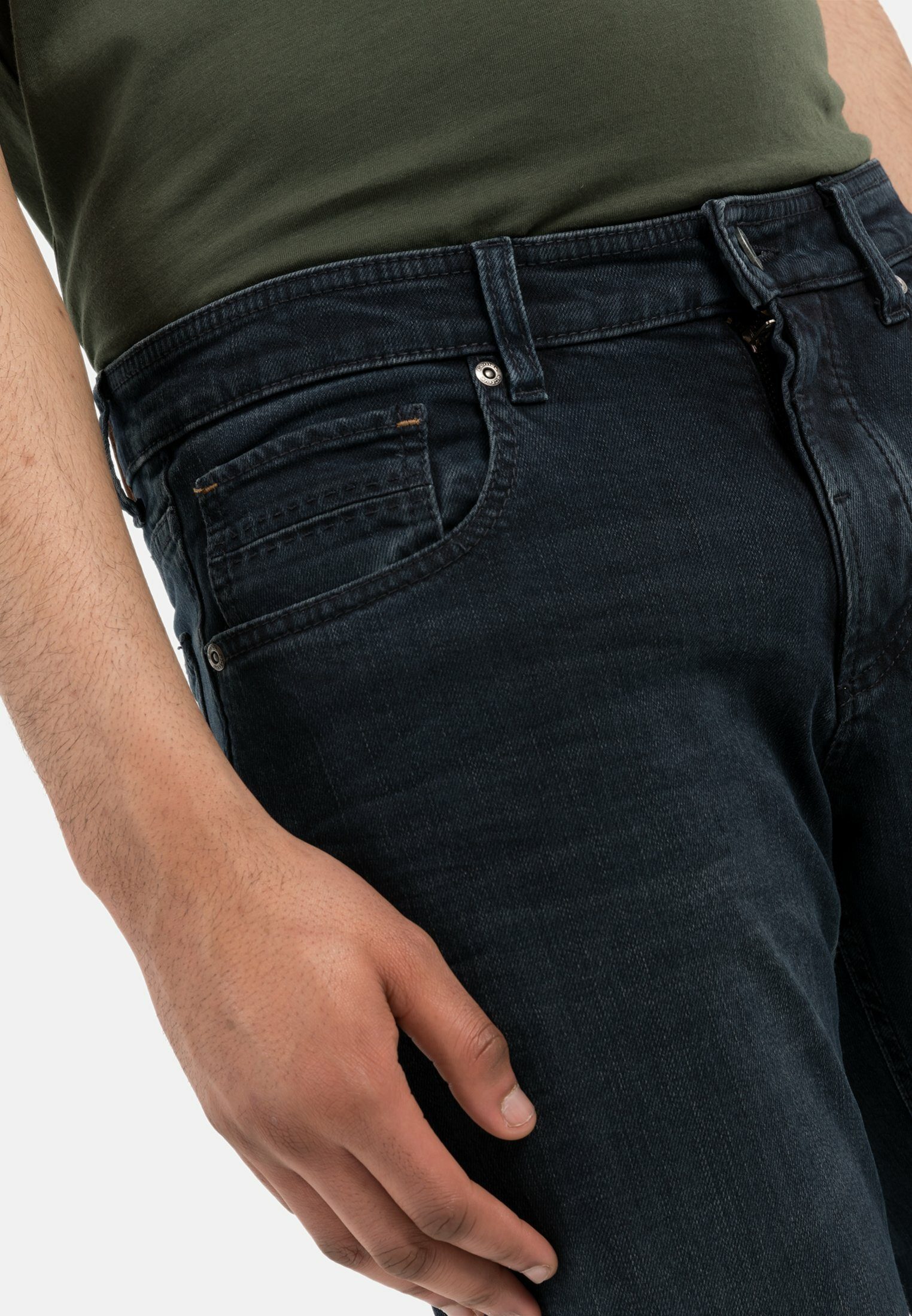 camel active Relax-fit-Jeans 5-Pocket Jeans mit leichten Used-Effekten Relaxed Fit
