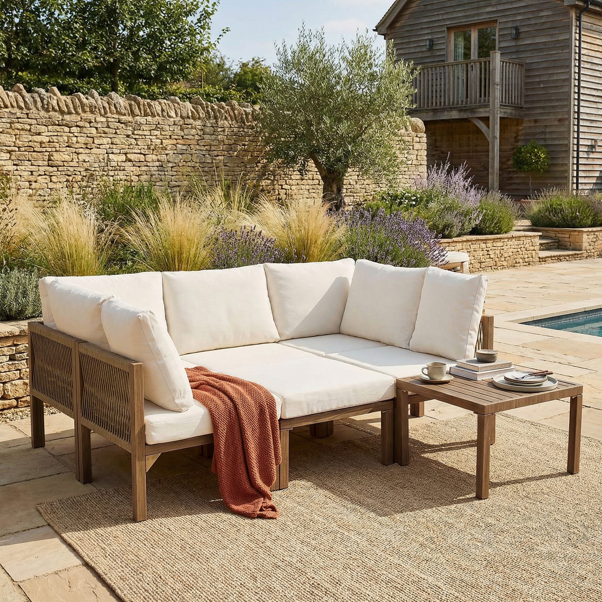 STILVORA Gartenlounge-Set Garten-Essgruppe Gartenmöbel-Set Garten-Loungesessel-Set, (Garten-Lounge Set, modulare Ecksofa Gruppe, Esstisch Set, 6-Sitzer, beige+Holzoptik, modular, inkl. Tisch & Ottoman), flexibel, wetterfest, stabil, handgeflochten, kombinierbar