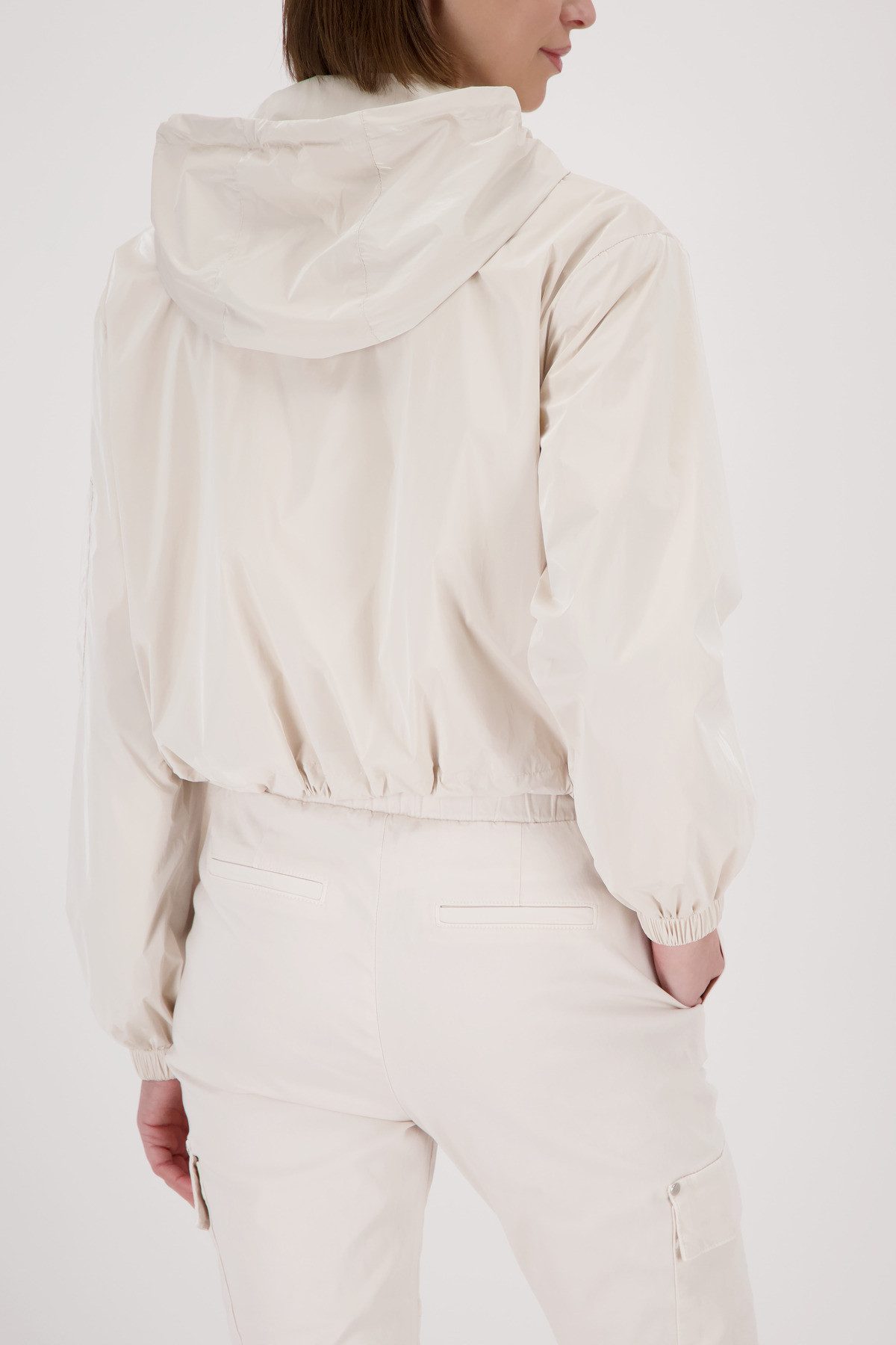 Monari Kurzjacke Basic Glanznylon Regular fit mit Reißverschlusstaschen