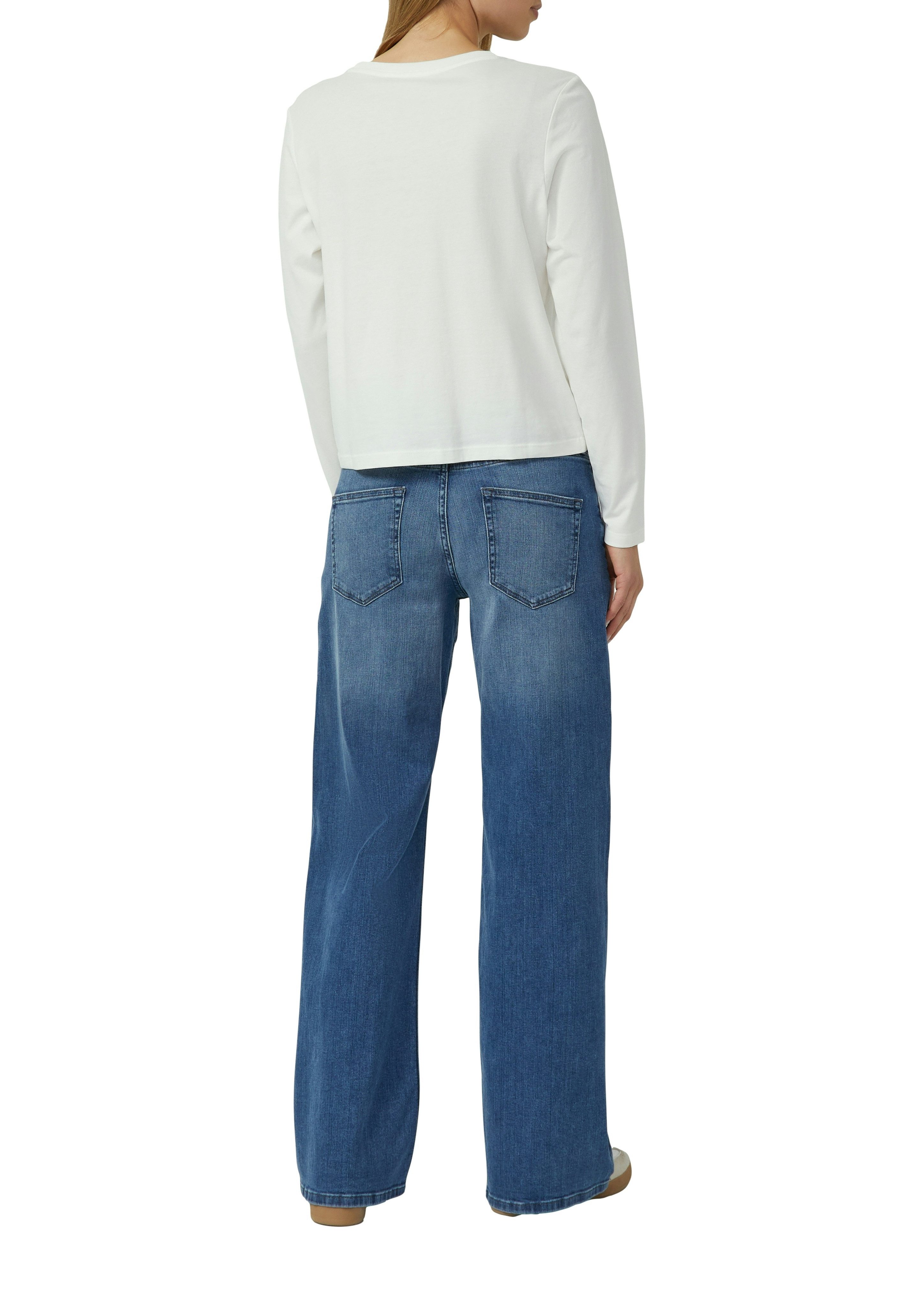 s.Oliver Langarmshirt mit Print und Schmucksteinen – Bild 2 von 4