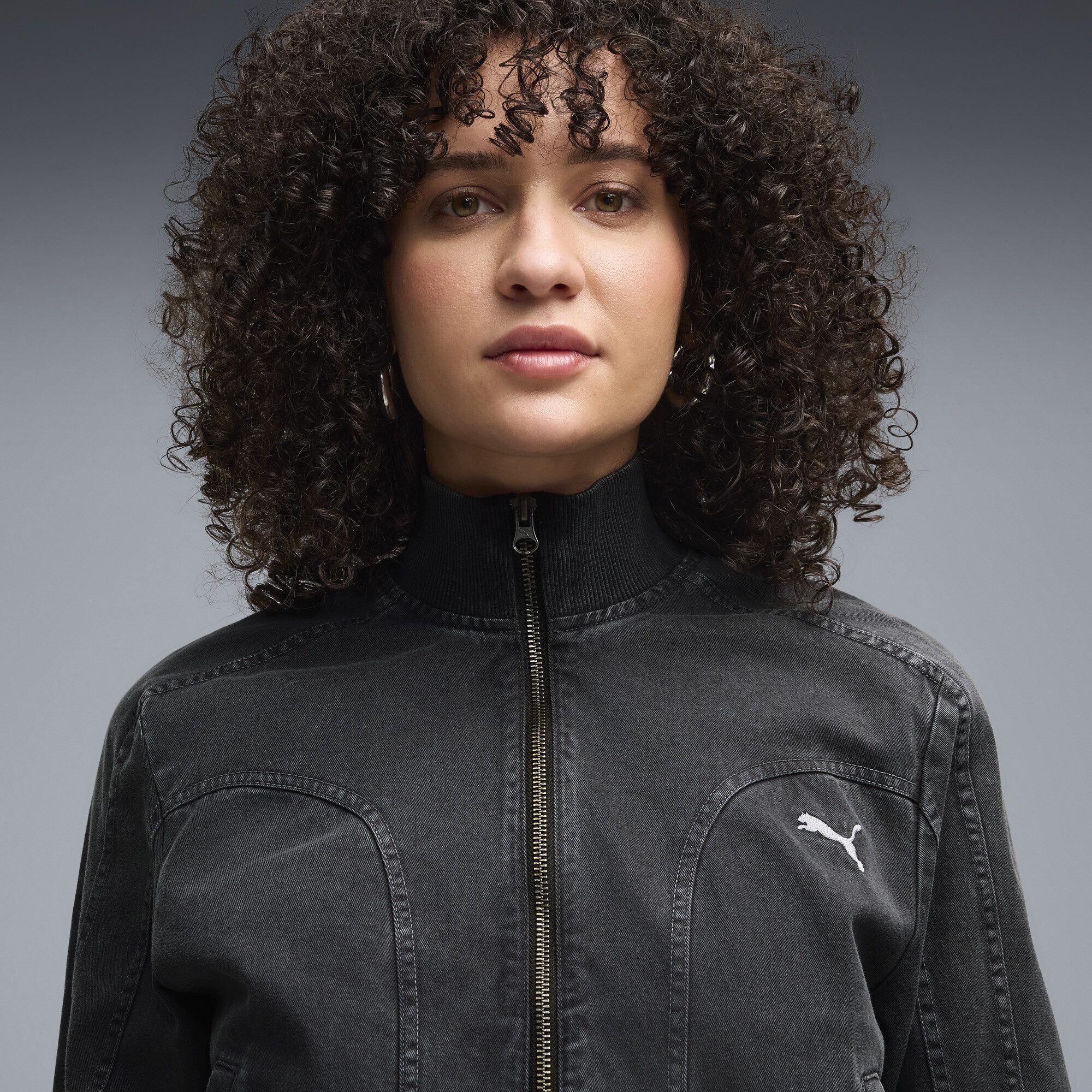 PUMA Trainingsjacke FUTURE.PUMA.ARCHIVE Washed Twill Kurze Jacke Damen