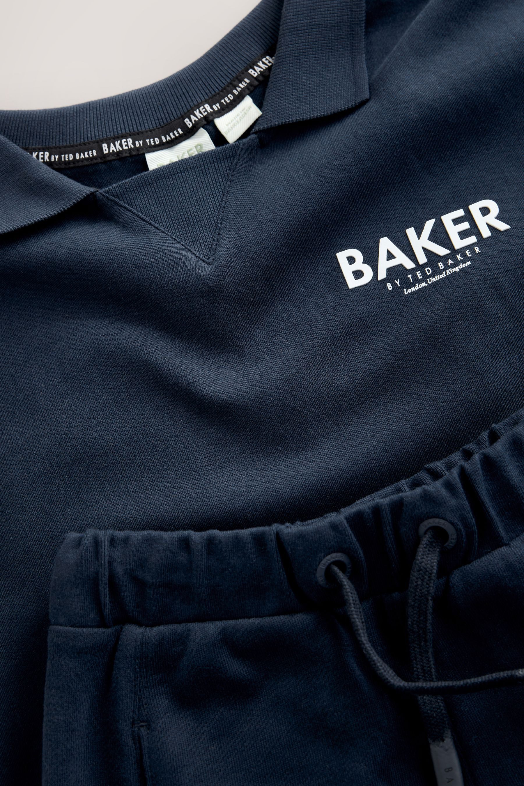 Baker by Ted Baker Shirt & Shorts Baker by Ted Baker Poloshirt und Shorts im Set (2-tlg)