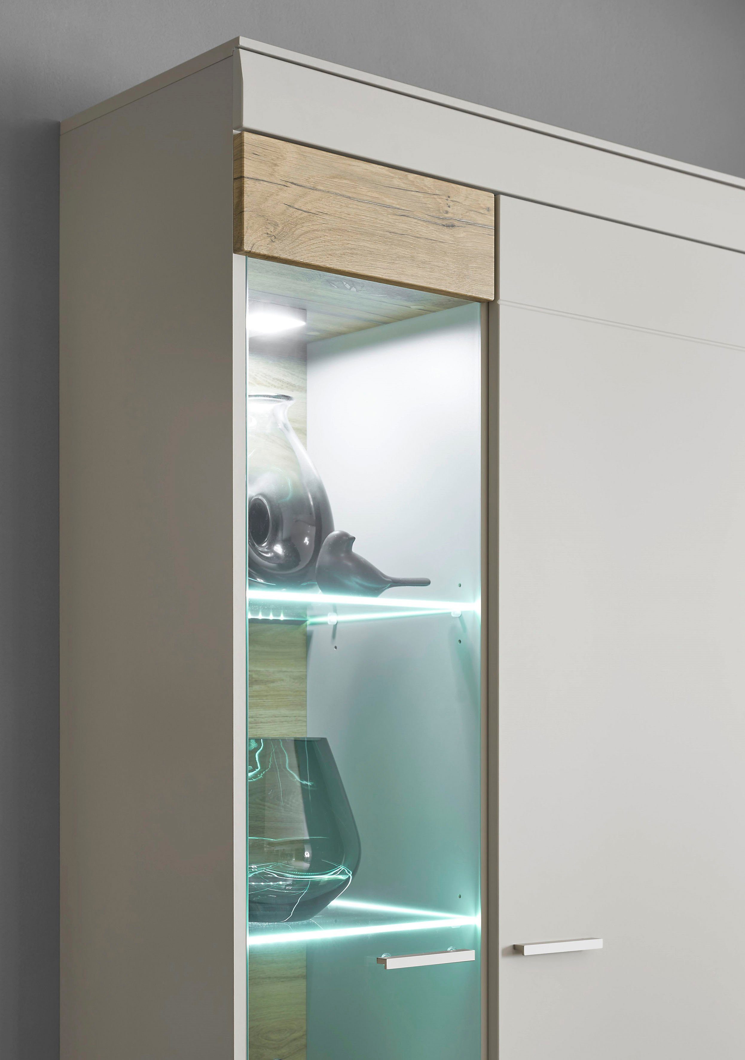 mit Applikation mit INOSIGN Vitrine Dekor, SCARA Softclose-Funktion 90 Zinneiche Breite cm,