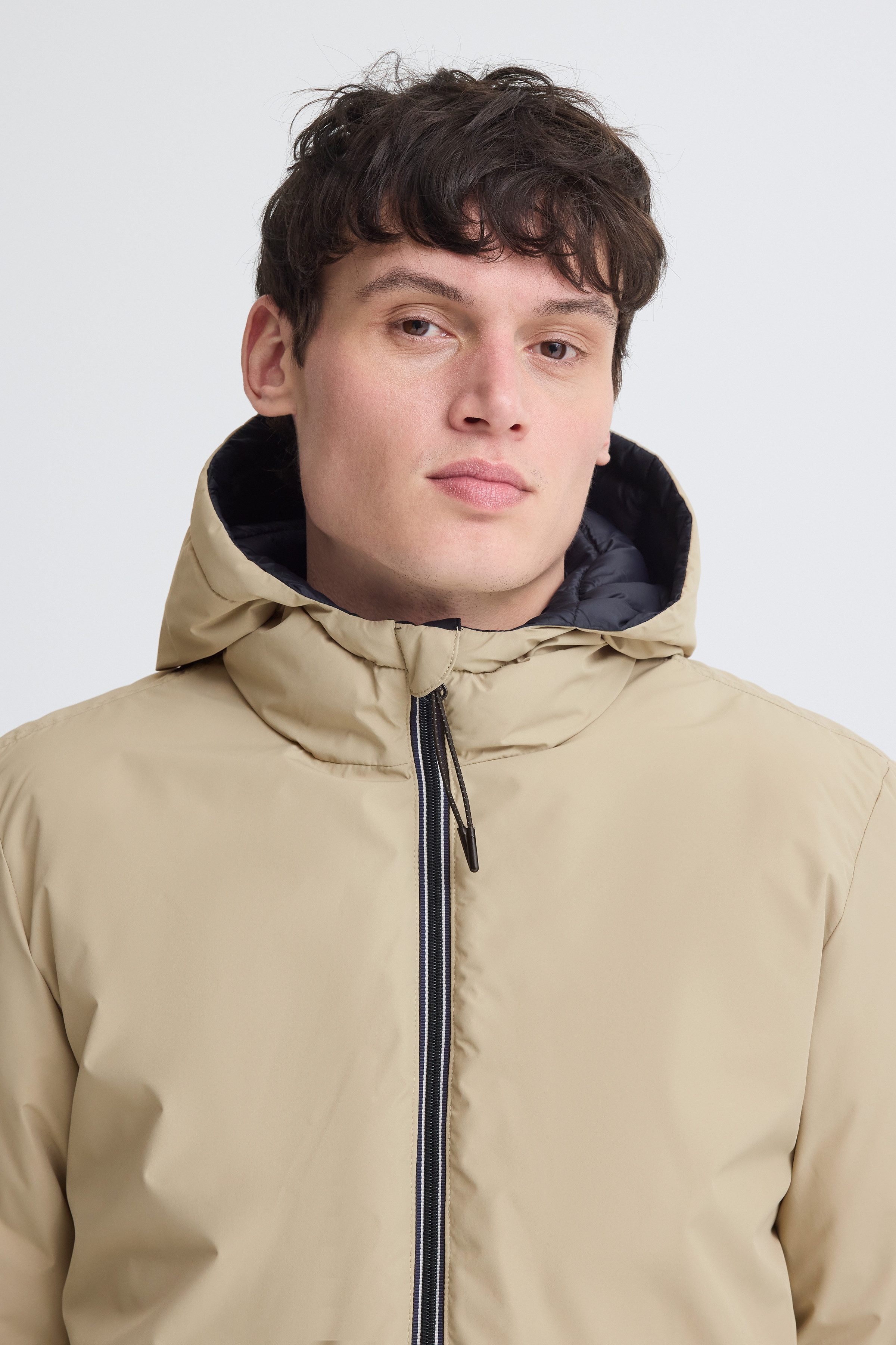 Blend Wendejacke BHELWAT REVERSIBLE JKT. Kunstfaser, regular fit