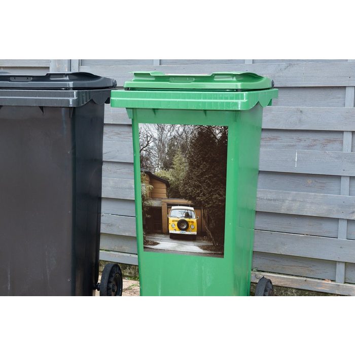 MuchoWow Wandsticker Auto - Bus - Haus (1 St) Mülleimer-aufkleber Mülltonne Sticker Container Abfalbehälter QR11015