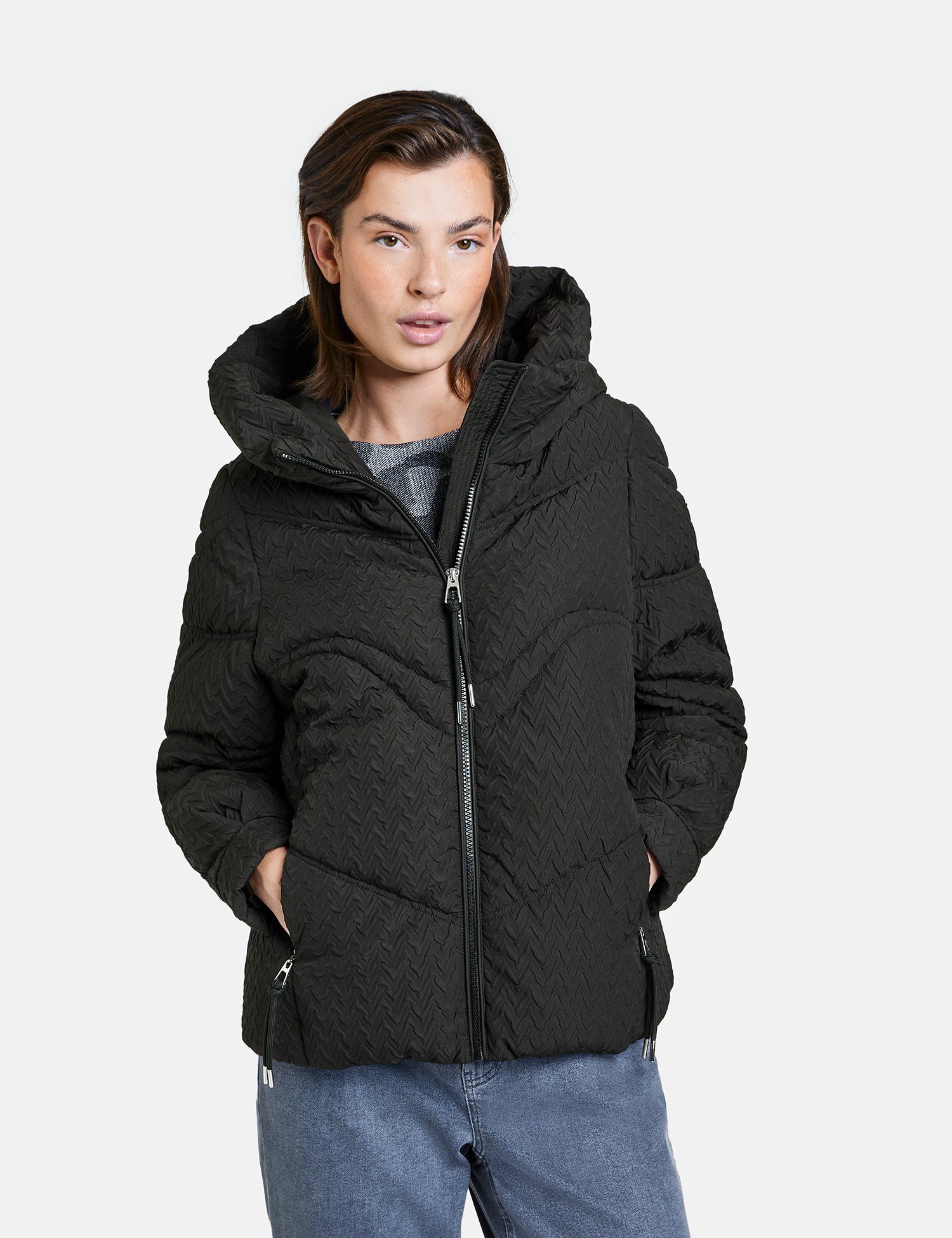 Warme Winterjacke mit Steppjacke Taifun Kapuze