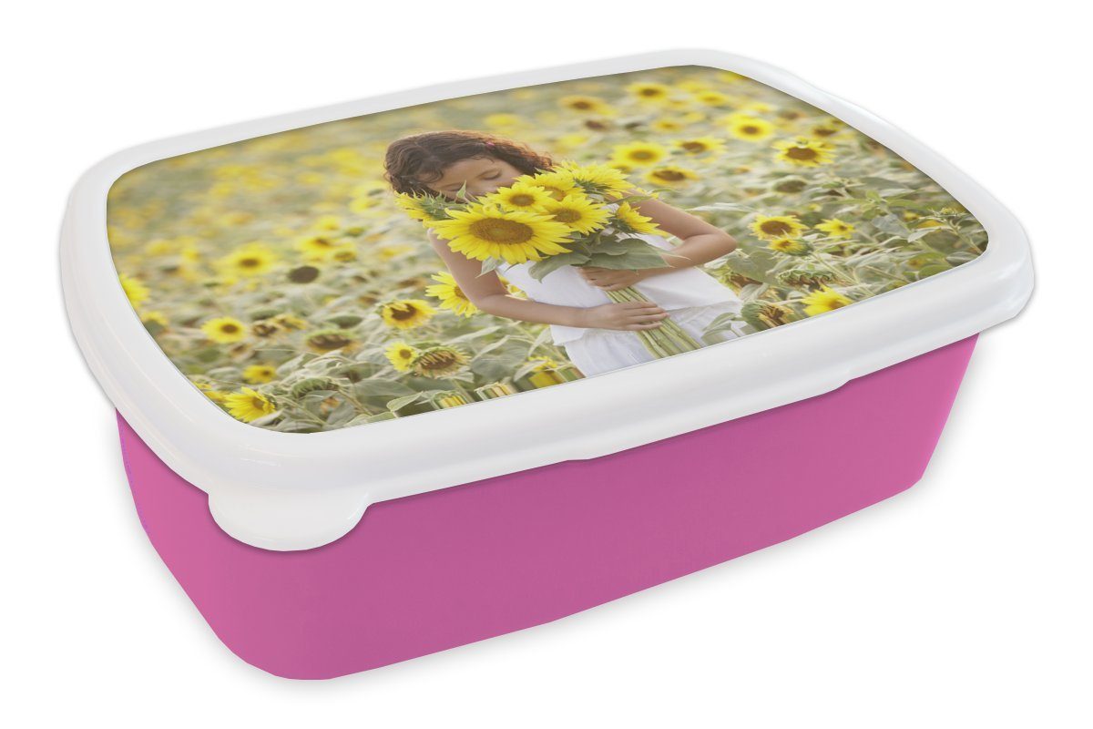 MuchoWow Lunchbox Mädchen mit einem aus Sonnenblumen, Erwachsene, Kinder, (2-tlg), Snackbox, für Mädchen, Brotdose Kunststoff rosa Brotbox Blumenstrauß Kunststoff