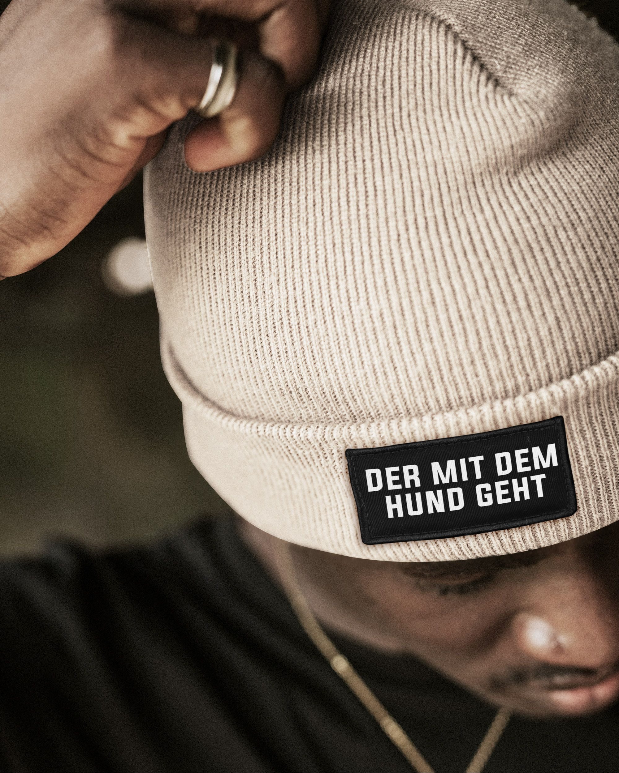 MoonWorks Strickmütze Herren Beanie mit Patch günstig online kaufen