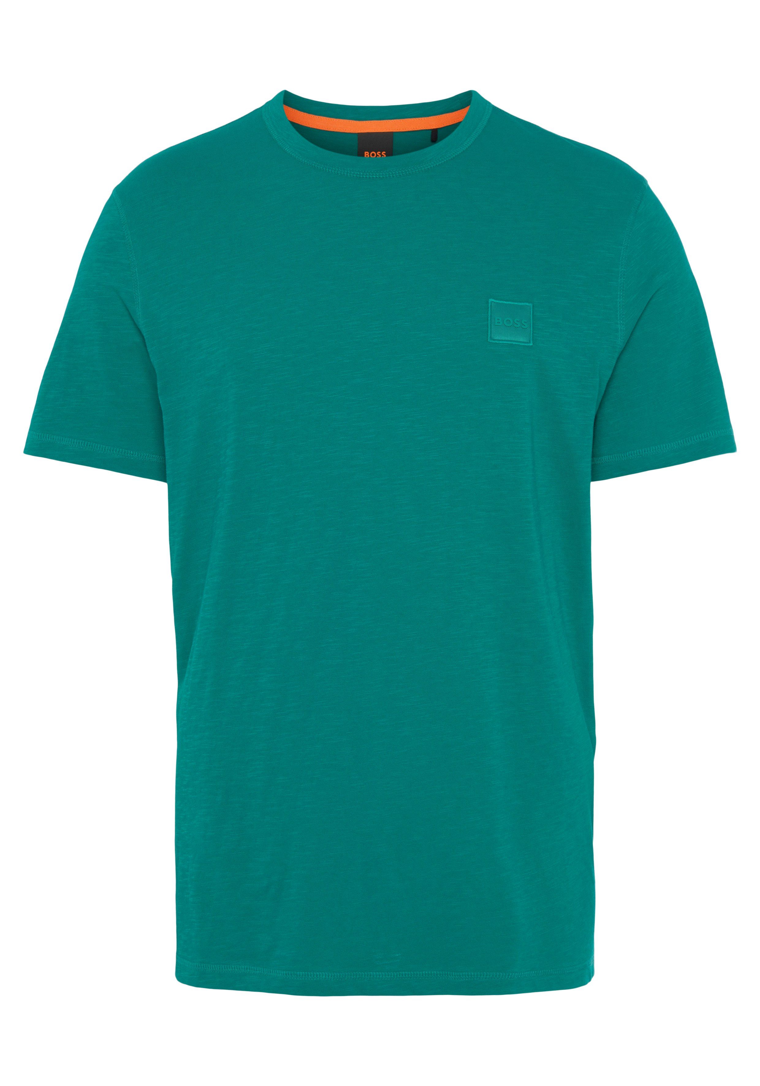 der BOSS T-Shirt Dark Tegood auf ORANGE BOSS Brust mit Green303 Logo