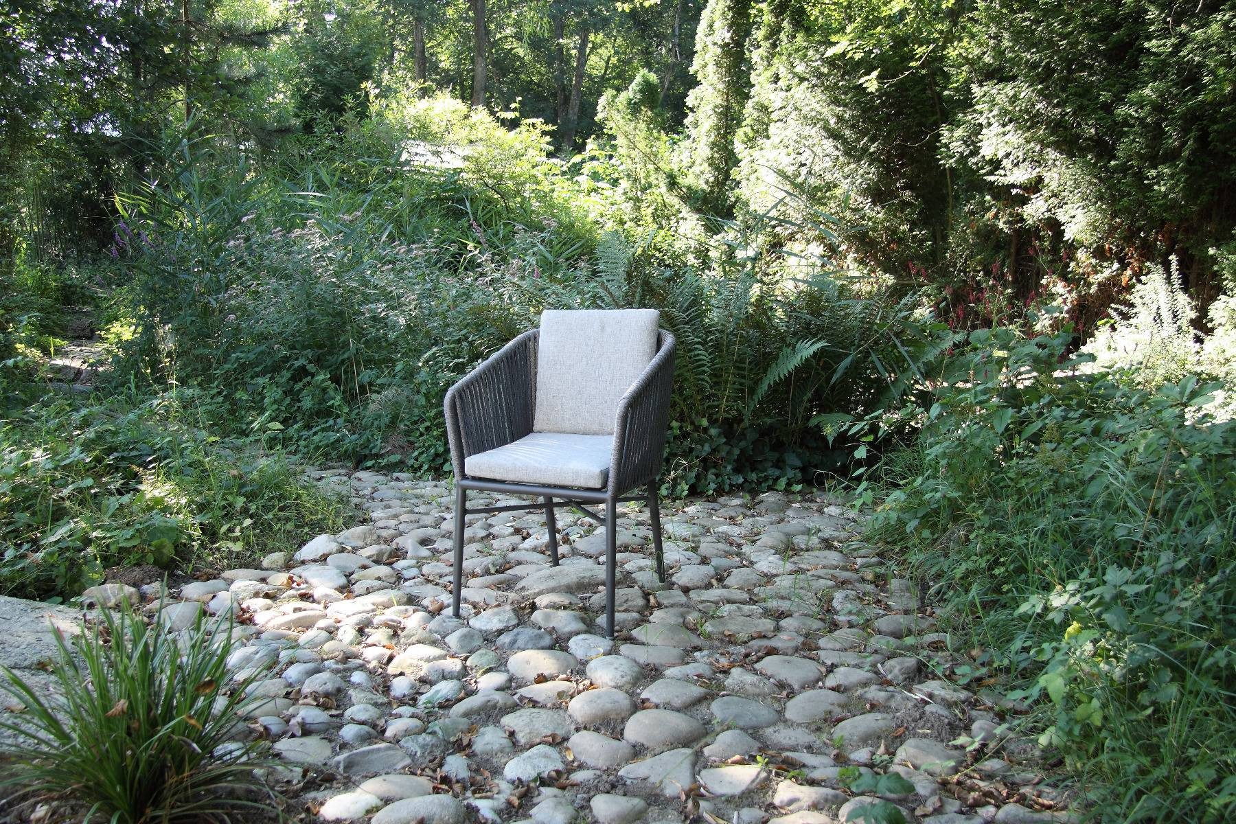 acamp Gartensessel, Gartenstuhl MANHATTAN 4er Set stapelbarer Aluminium Outdoor Sessel (Sitzkissen und Rückenpolster mit waschbaren Bezügen, Sitzkissen und Rückenpolster mit waschbaren Bezügen), pulverbeschichtetes Gestell anthrazit dunkelgrau