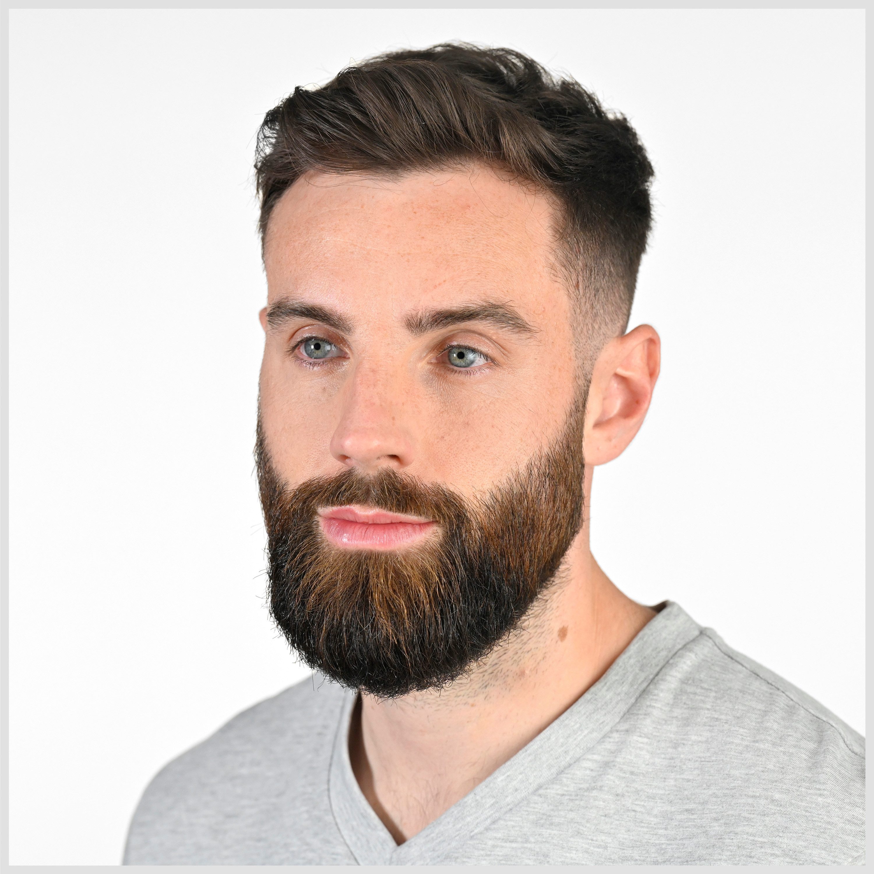 BaByliss Bartschneider BaByliss Super-X Metal Barttrimmer, Bartschneider, wasserdicht, T996E, Japanischer Stahl, 2 Kammaufsätze mit 6 Positionen 1–6mm, kabellos