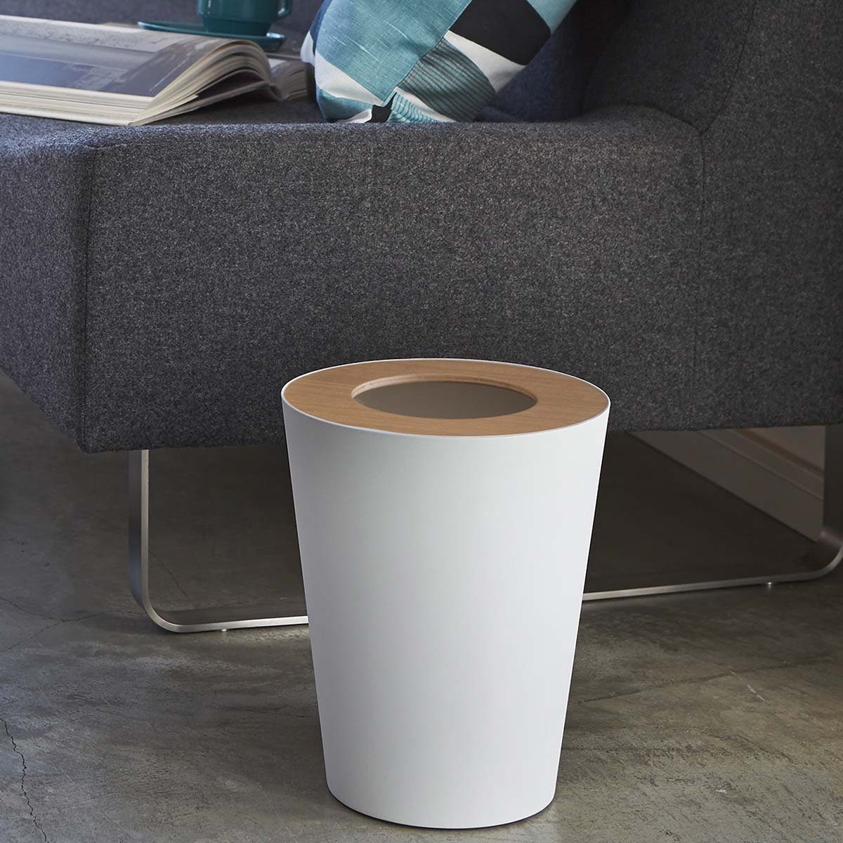 Yamazaki Papierkorb Rin, Mülleimer, klein und minimalistisch, modern, rund, nur 28cm hoch