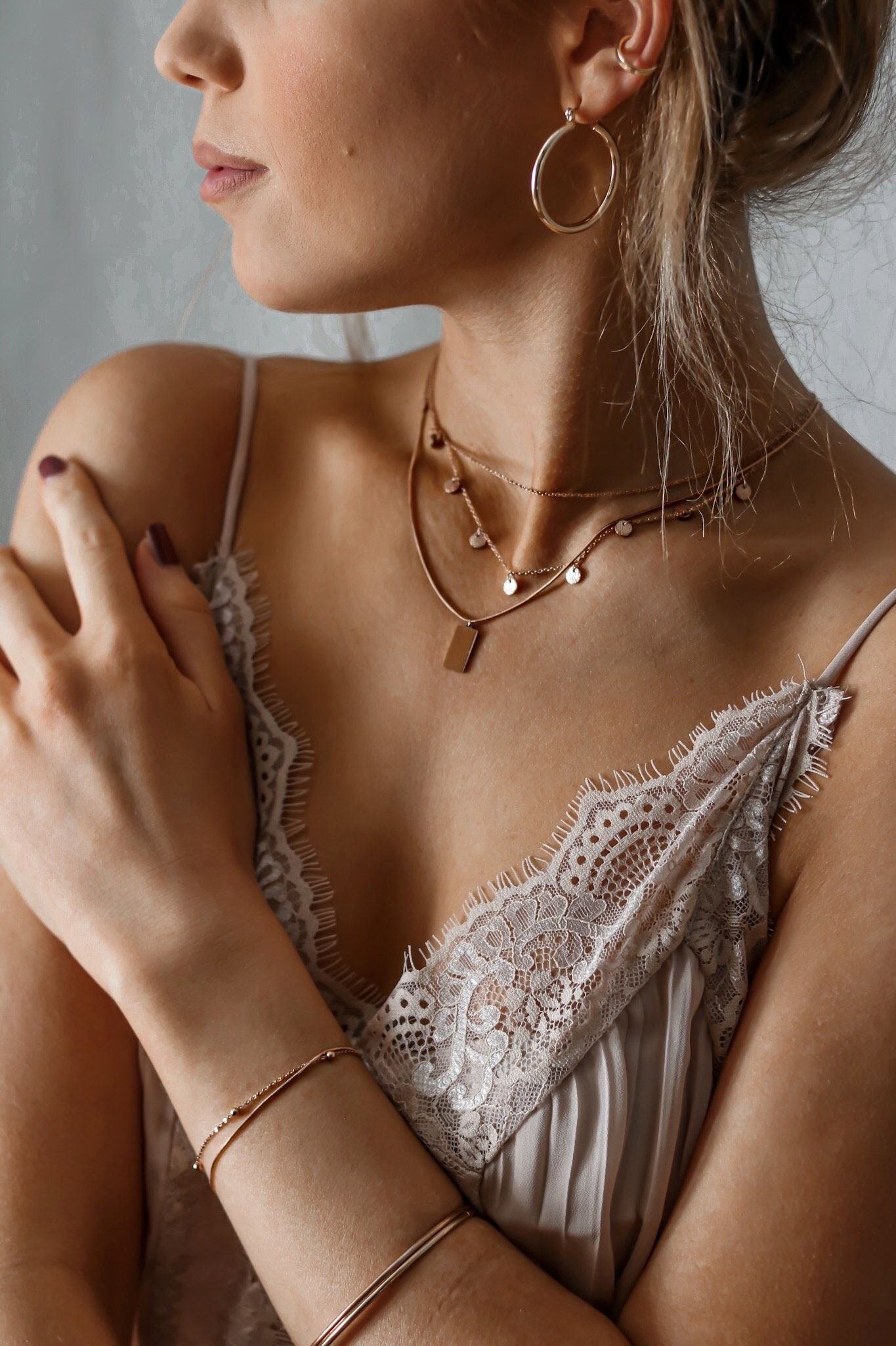 Hey Happiness Charm-Ketten-Set 2er Damen Layer mehrreihig, 18K Roségold Vergoldet, Kette Plättchen hängend, Halskette Schlange, Damenset wasserfest – Bild 4 von 5