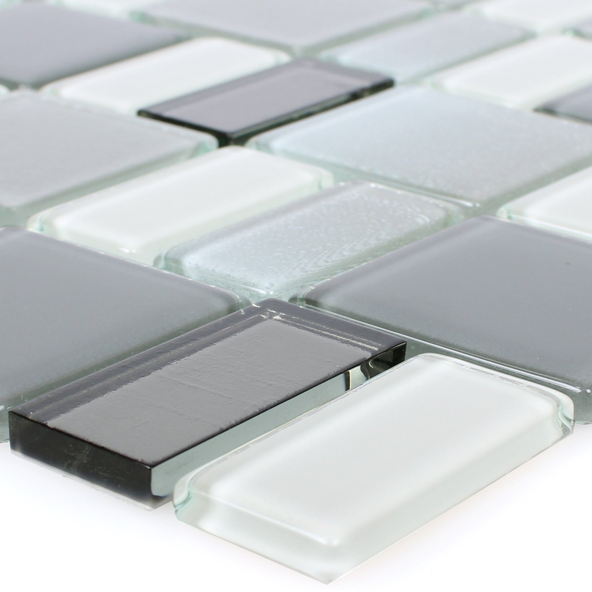 weiß-schwarz-grau-silber