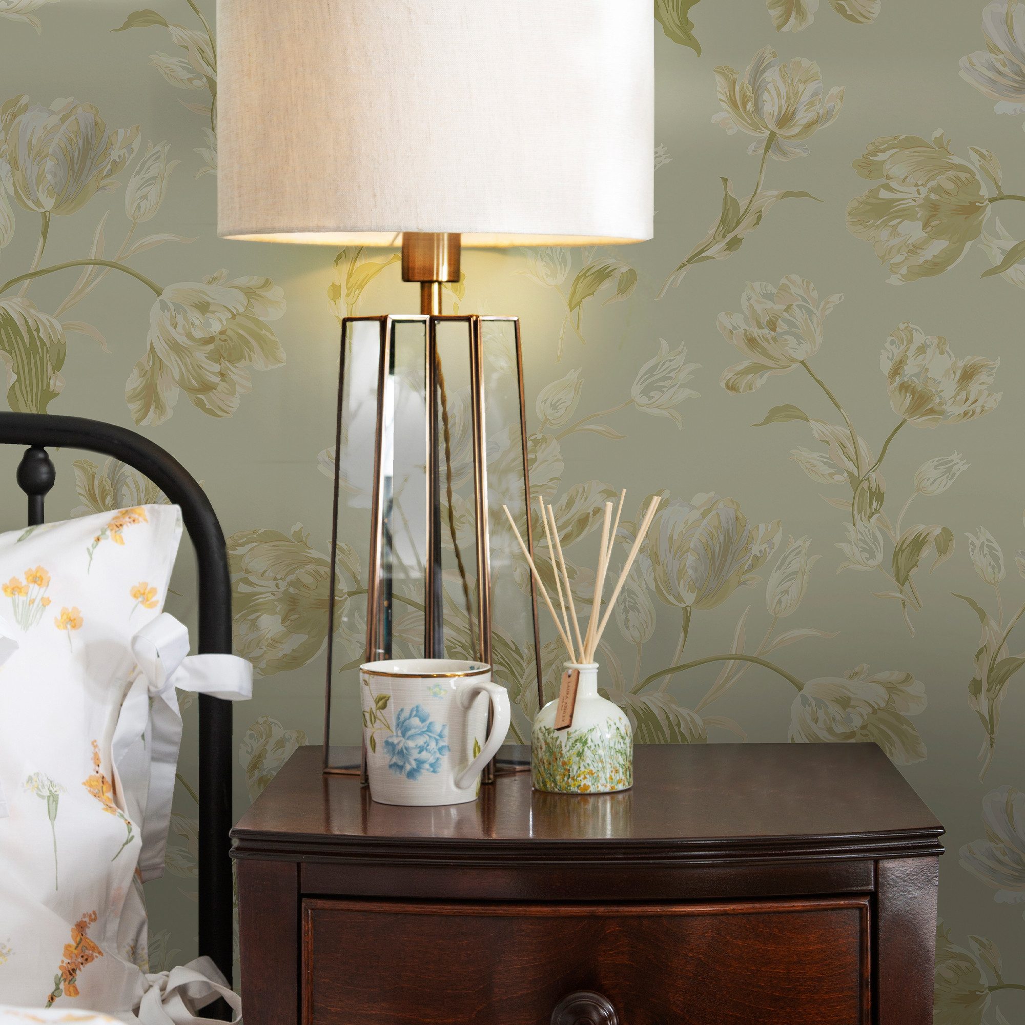 LAURA ASHLEY Vliestapete Gosford, glatt, geblümt, günstig online kaufen