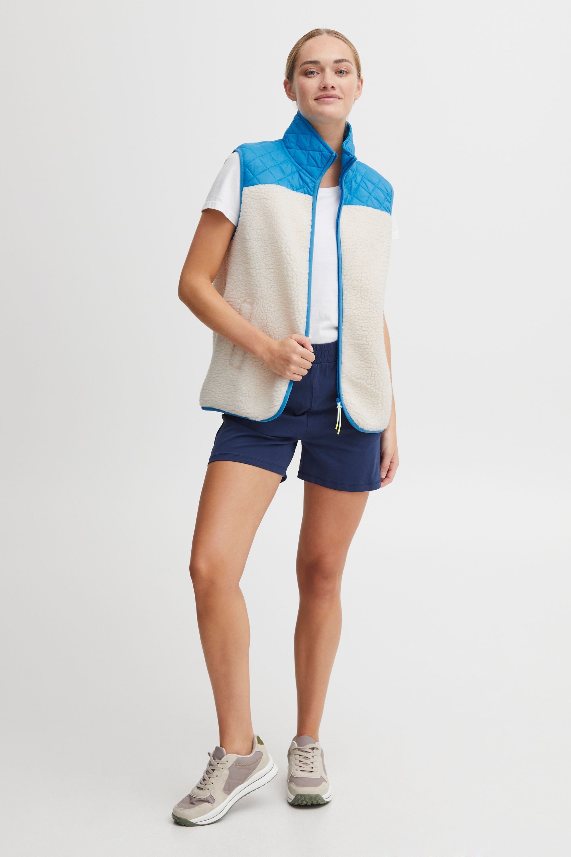 OXMO Fleeceweste OXBetty Modische Jacke günstig online kaufen