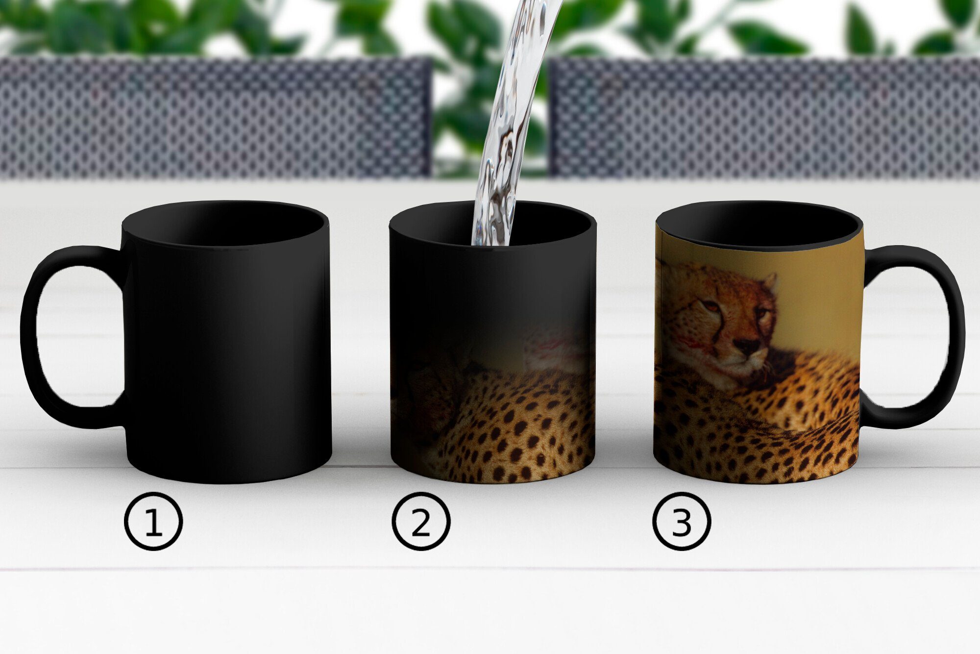 Geschenk Zwei Farbwechsel, Teetasse, der Keramik, Geparden Tasse Zaubertasse, in MuchoWow Savanne, Kaffeetassen,