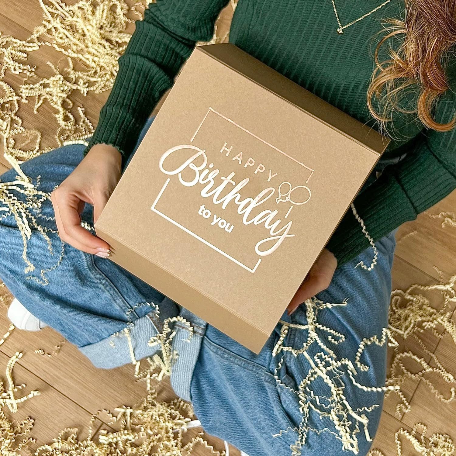 ideas in Boxes Geschenkbox Happy Birthday Geschenkkarton, Premium Magnetbox, Geschenkverpackung für Geburtstag mit Schriftzug