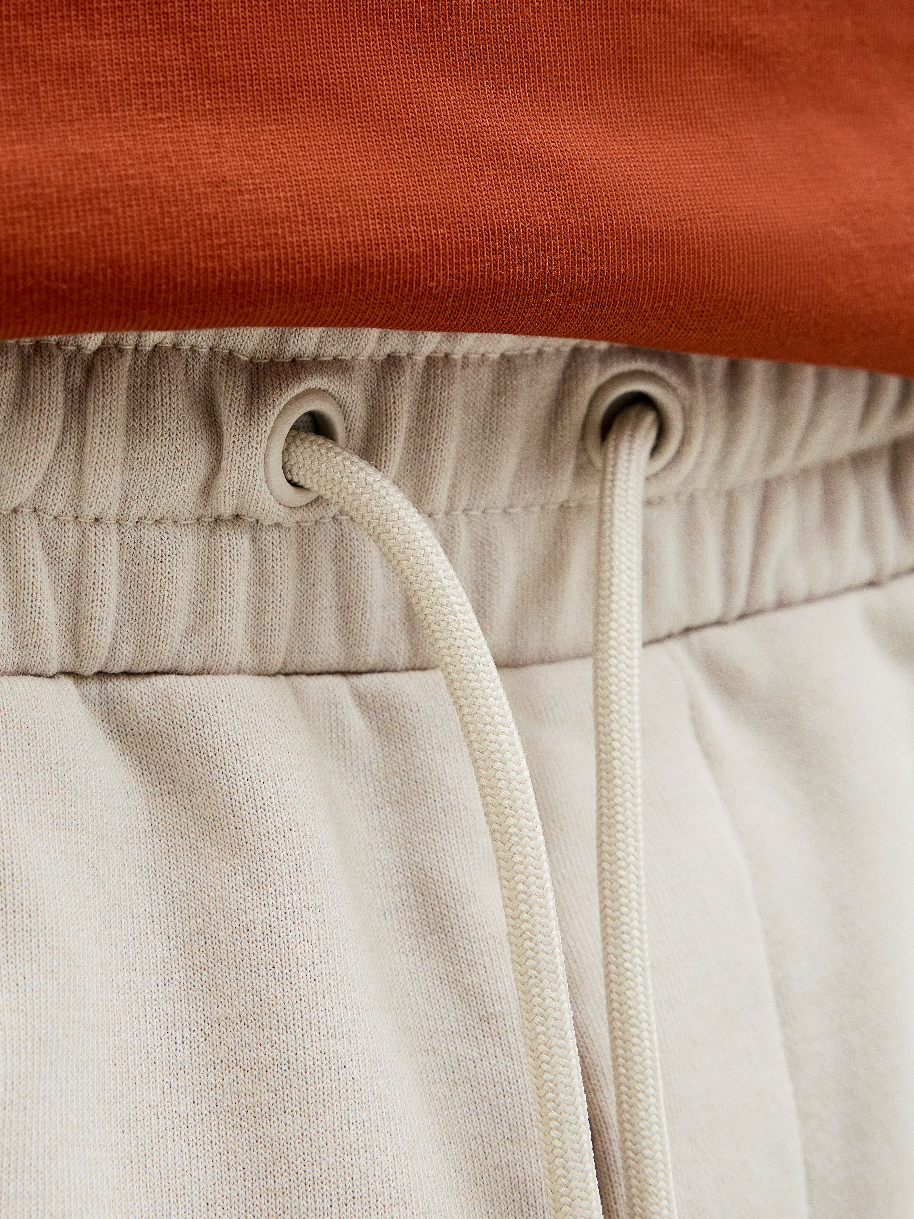 Jack & Jones Sweatshorts JPSTGORDON mit elastischem Bund unifarben, modisch, regular fit, Webstoff
