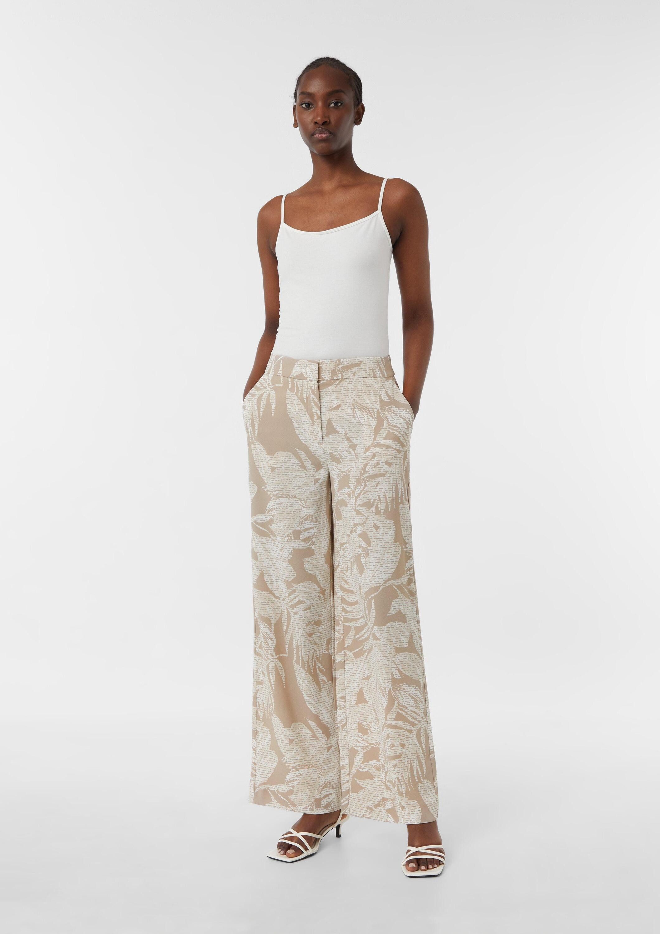 comma Chinos Hose Marlenehose aus Crêpe mit All-over-Print günstig online kaufen