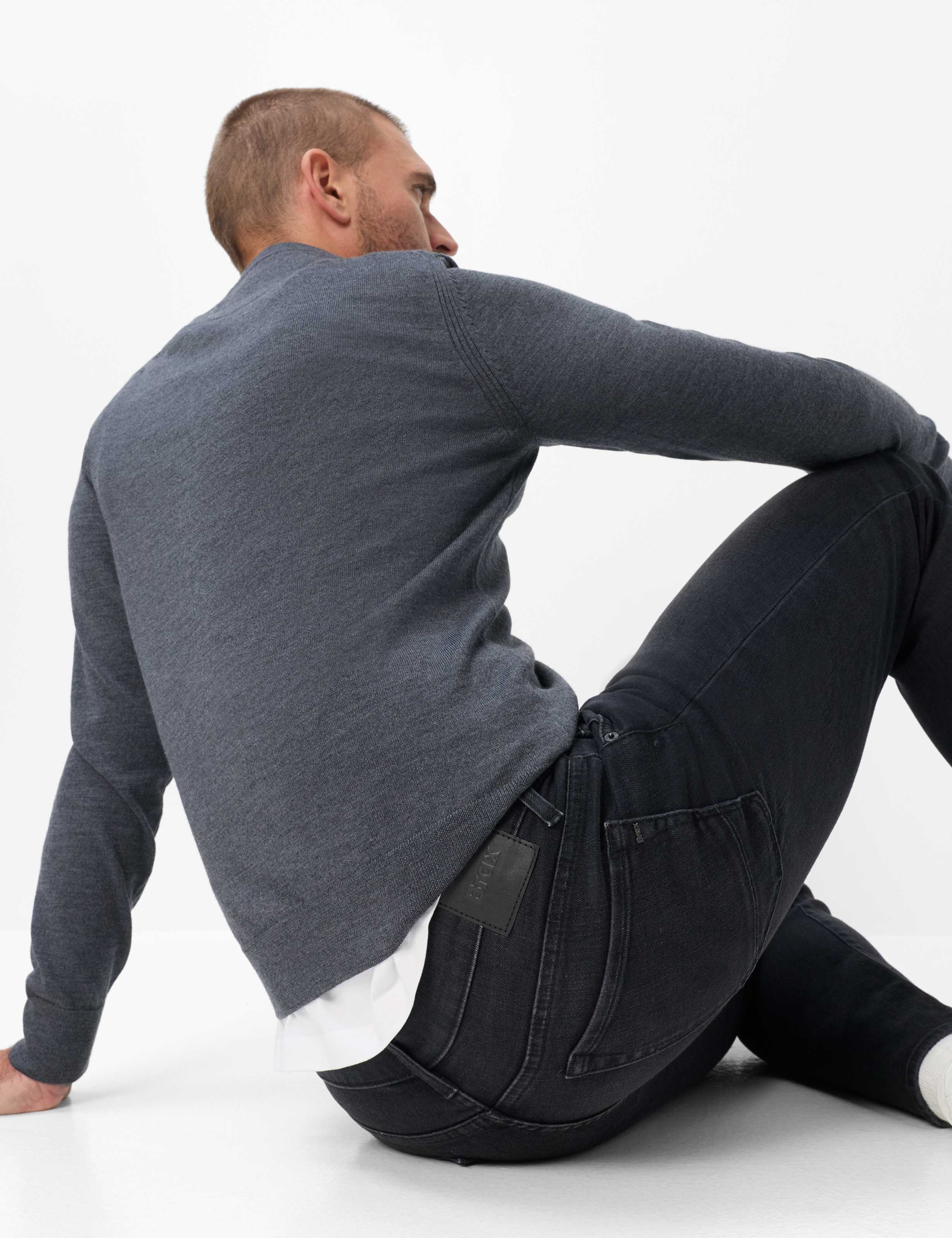Brax 5-Pocket-Jeans Style CHUCK Denim: Five-Pocker-Jeans im Modern Fit – Bild 3 von 5