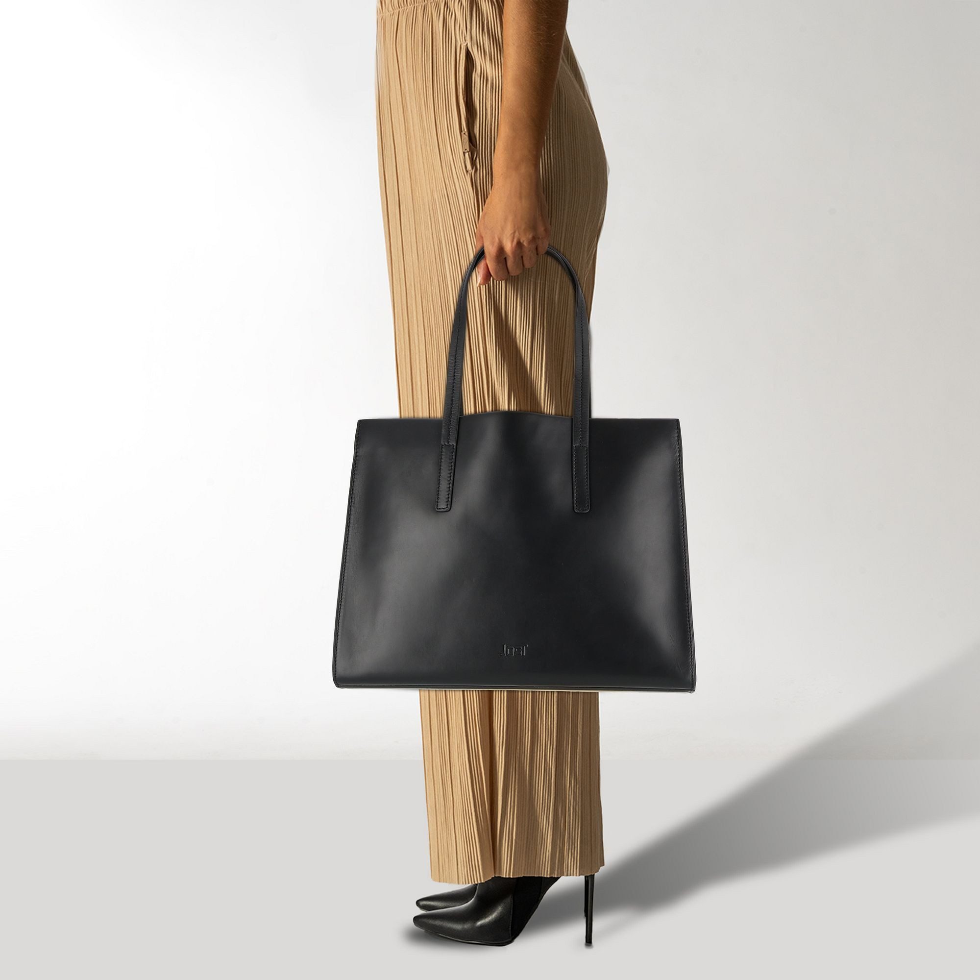 Jost Shopper Arva, Leder