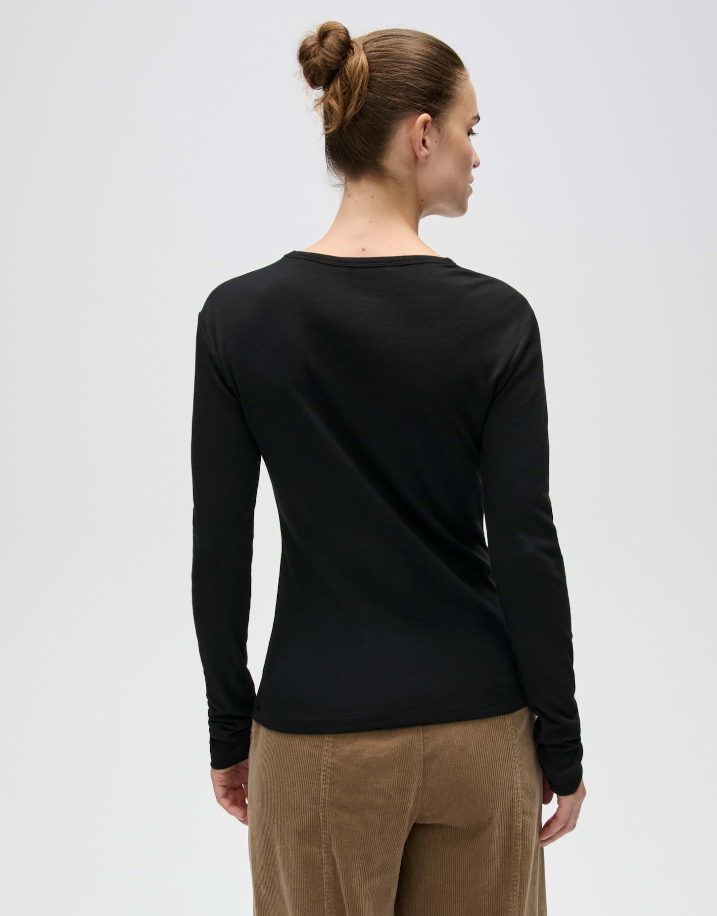 OPUS Longsleeve Sherrie aus weichem Jersey Figurbetonter Schnitt mit elastischem Jerseykomfort – Bild 3 von 5