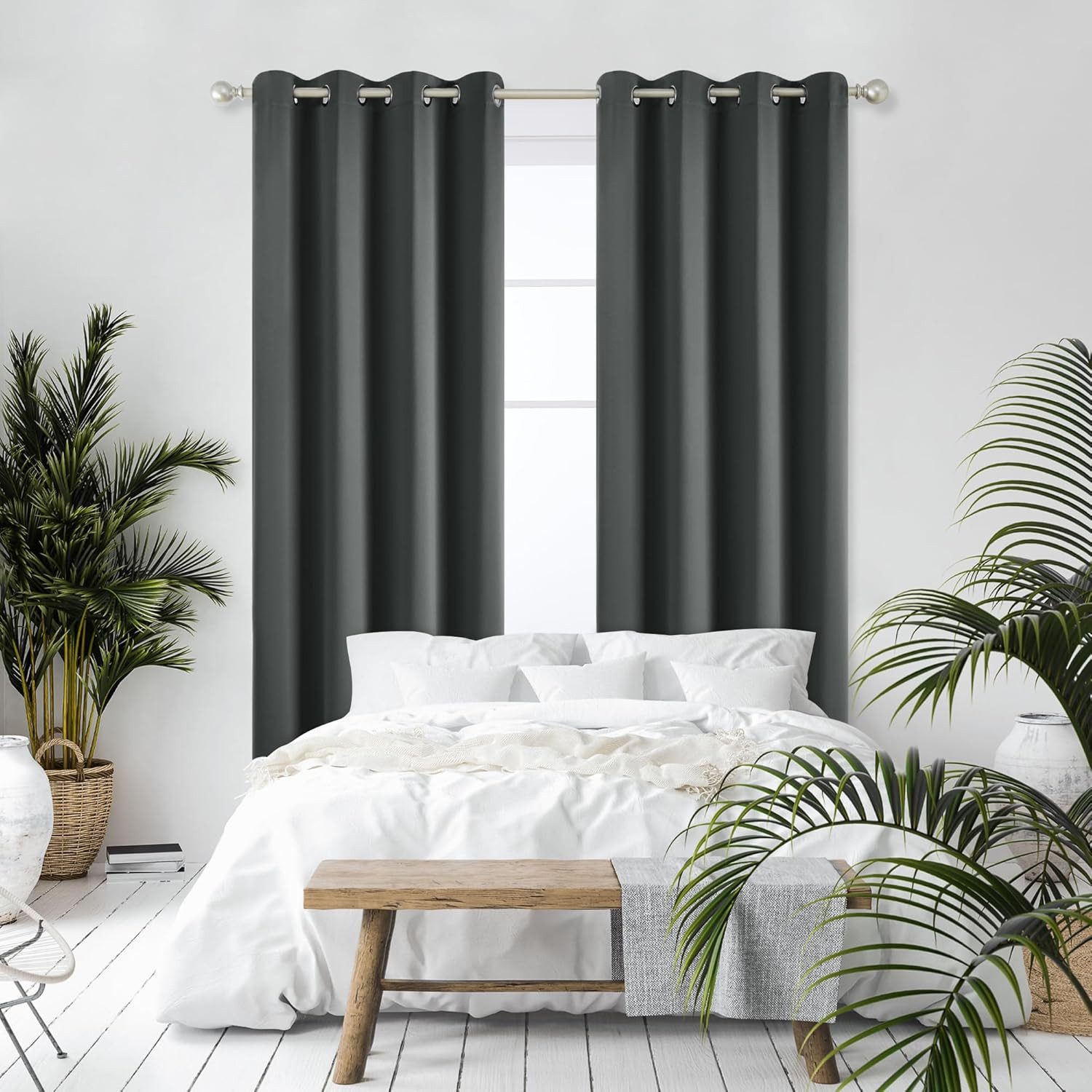 Deconovo Verdunkelungsvorhang Gardinen mit Ösen Blickdichte Vorhang Kälteschutz Schlafzimmer 2er Set, Blackout Curtain einfarbig Thermo Vorhang Verdunkelung Wärmeisolierend