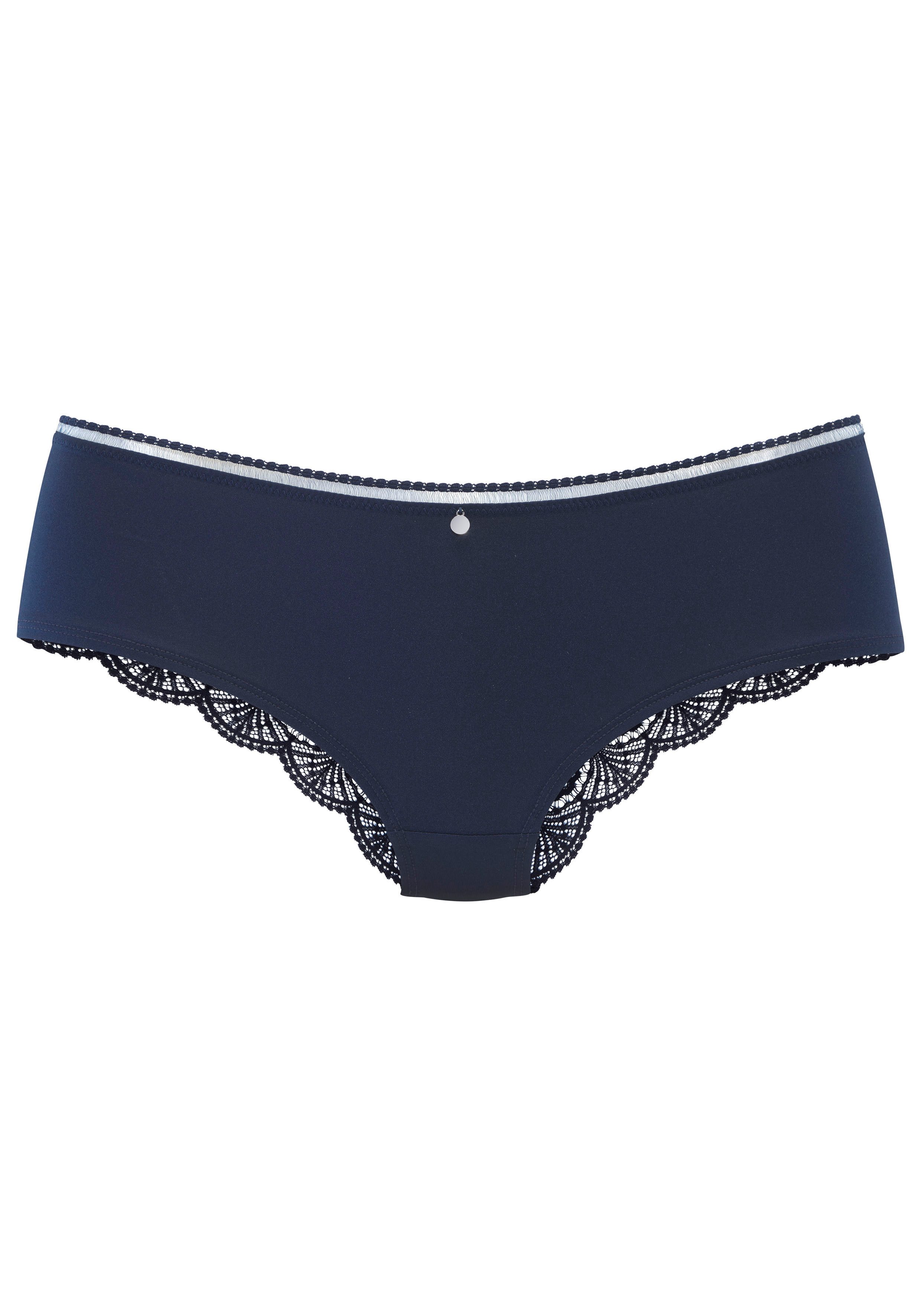 Panty Pauline