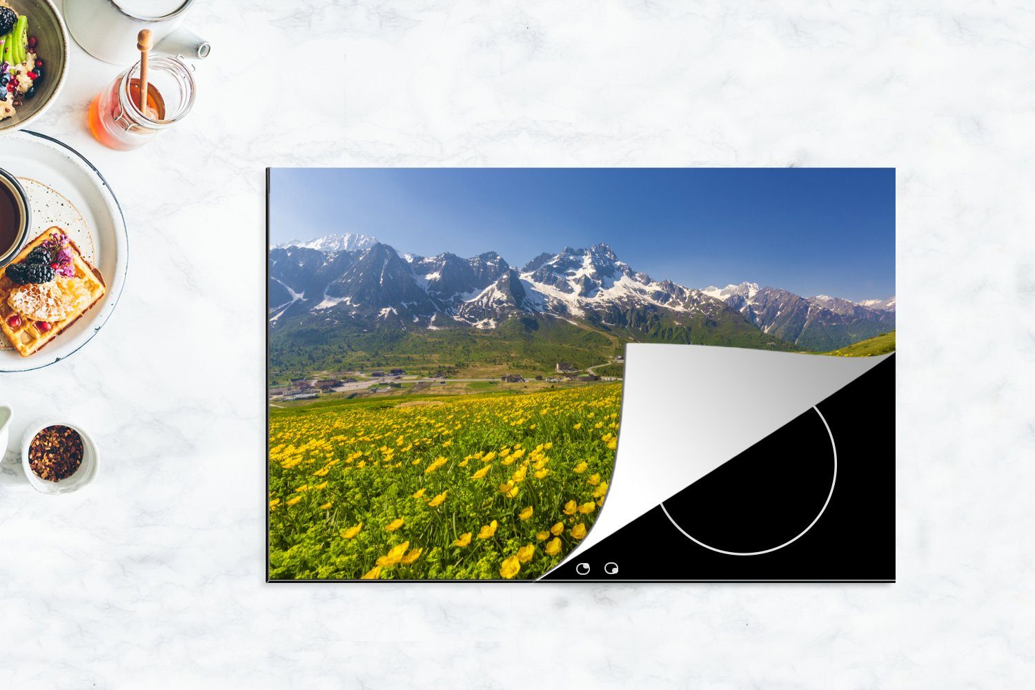 Schutz Schnee Alpen, Herdblende-/Abdeckplatte MuchoWow (1 Ceranfeldabdeckung tlg), Induktionskochfeld Blumen küche, Vinyl, die - 81x52 cm, für -
