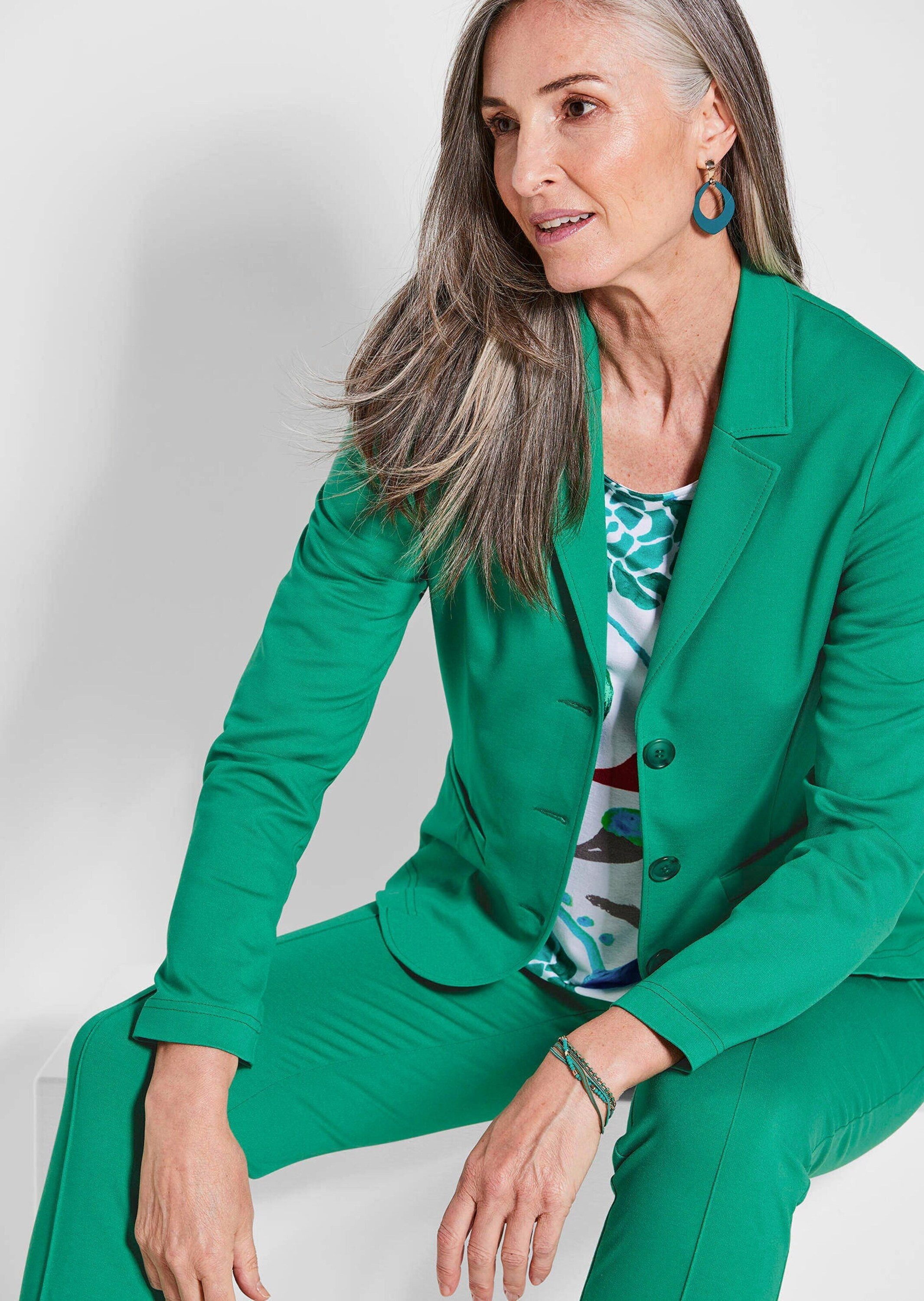 GOLDNER Outdoorjacke Kurzgröße: Damen elegante Jacke aus Stretchjersey Bequemer Jerseyblazer mit figurnaher Passform
