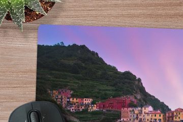 MuchoWow Gaming Mauspad Lila Himmel über Cinque Terre in Italien (1-St), Büro für Tastatur und Maus, Mousepad Gaming, 90x60 cm, XXL, Großes