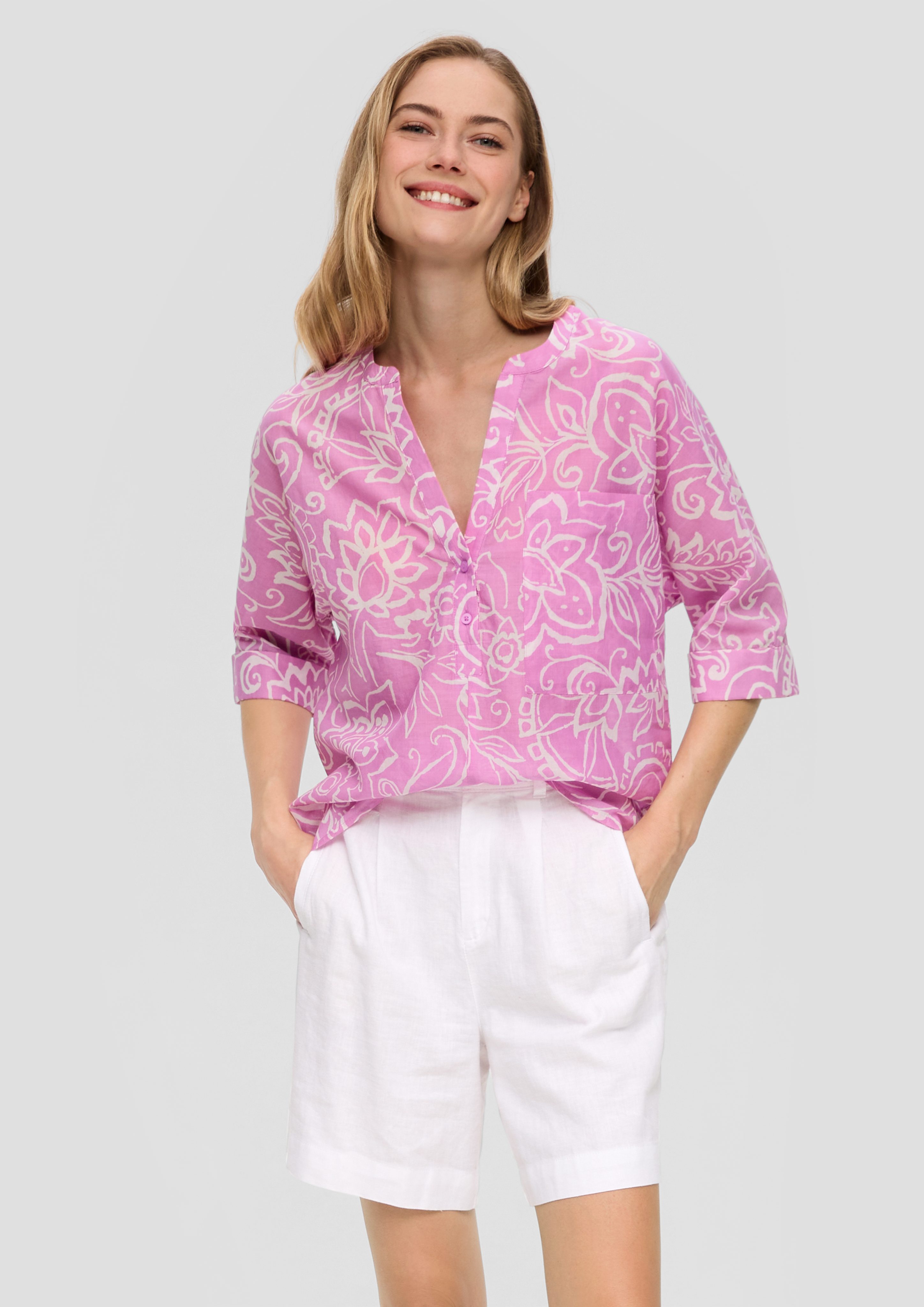 Kurzarmbluse Baumwollbluse mit Fledermausärmeln und floralem All-over-Print