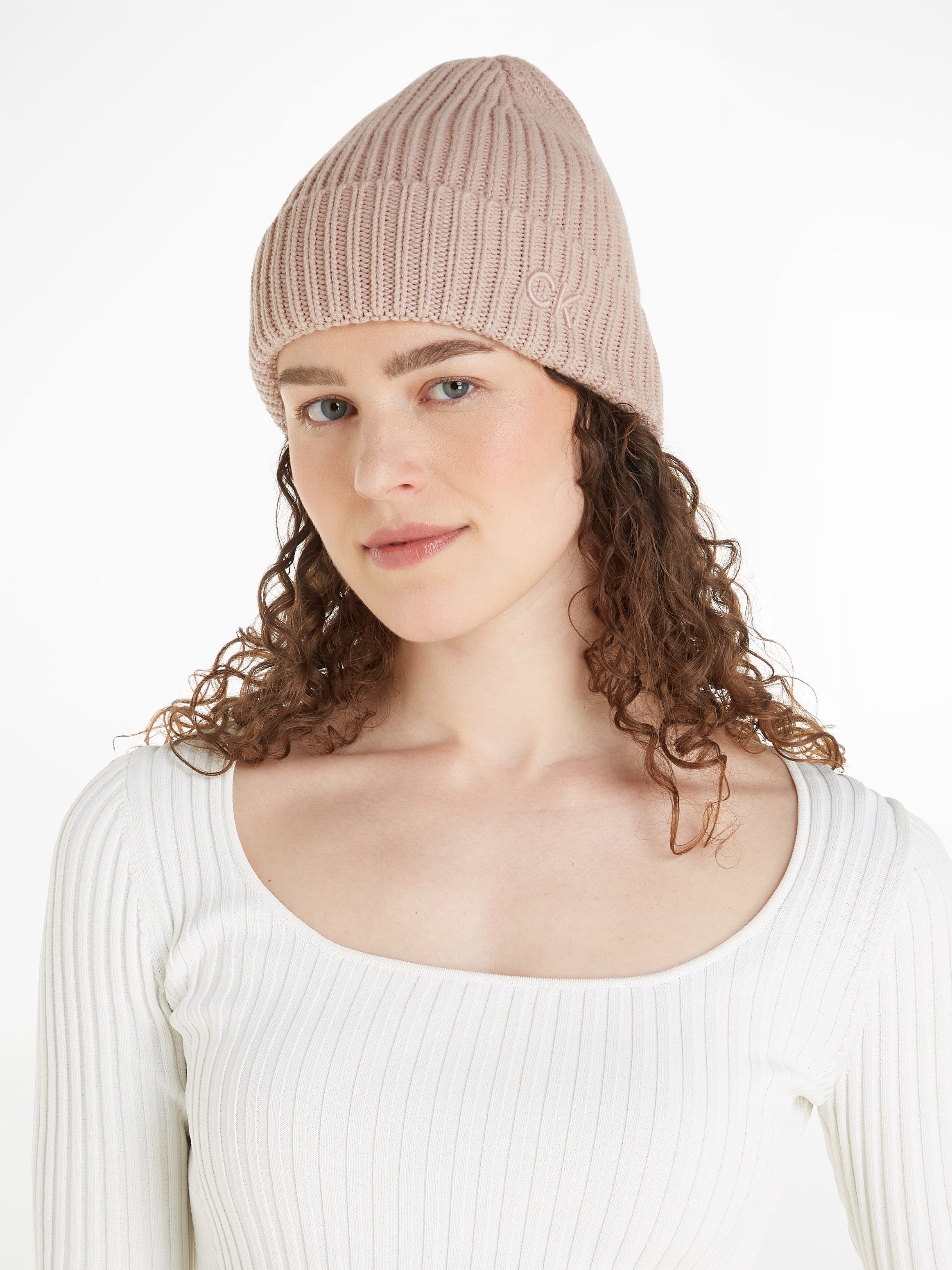 Calvin Klein Beanie CK EMBROIDERY COTTON RIB BEANIE mit Logostickerei
