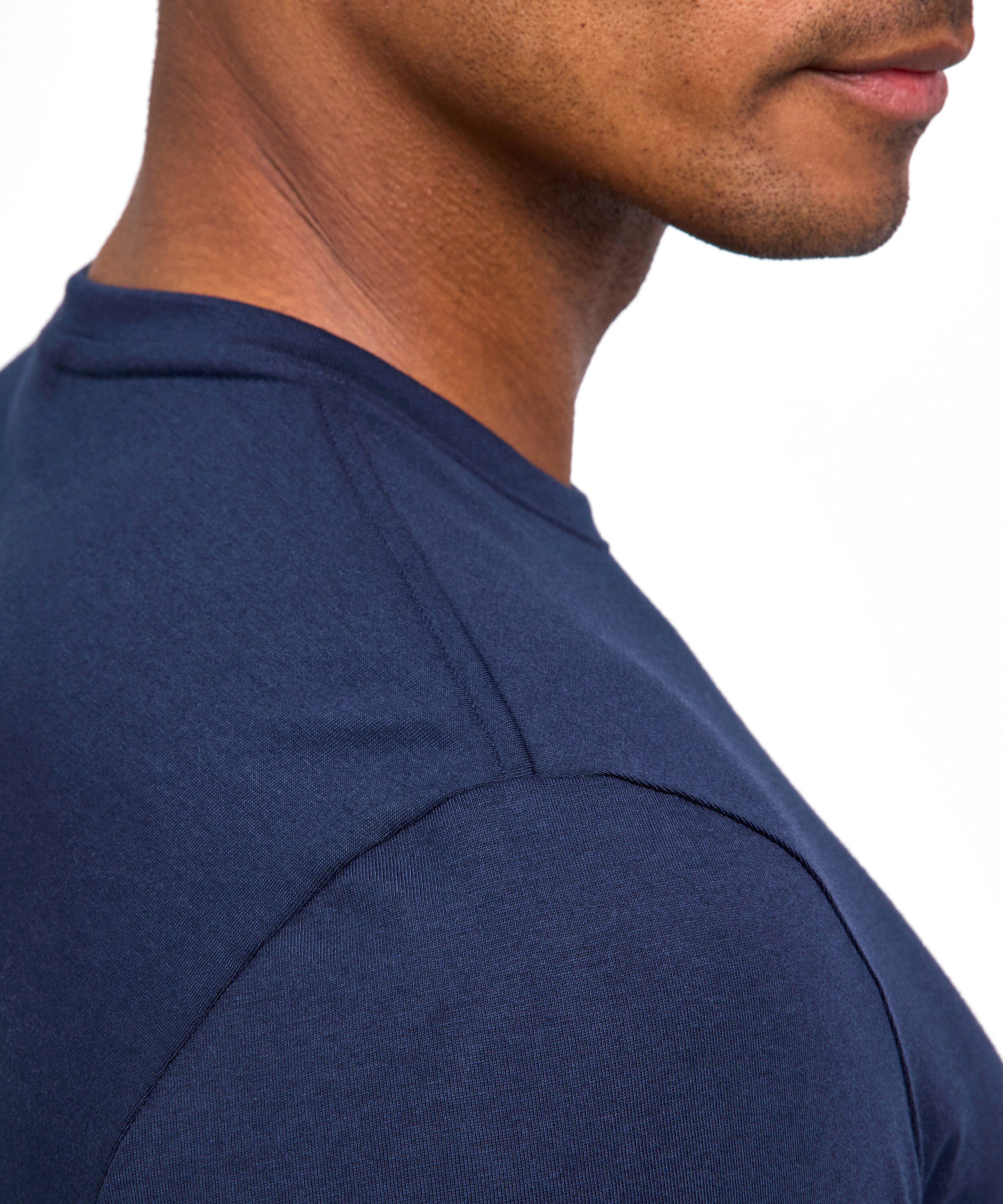 FALKE T-Shirt Langarmshirt (1-tlg., 1)