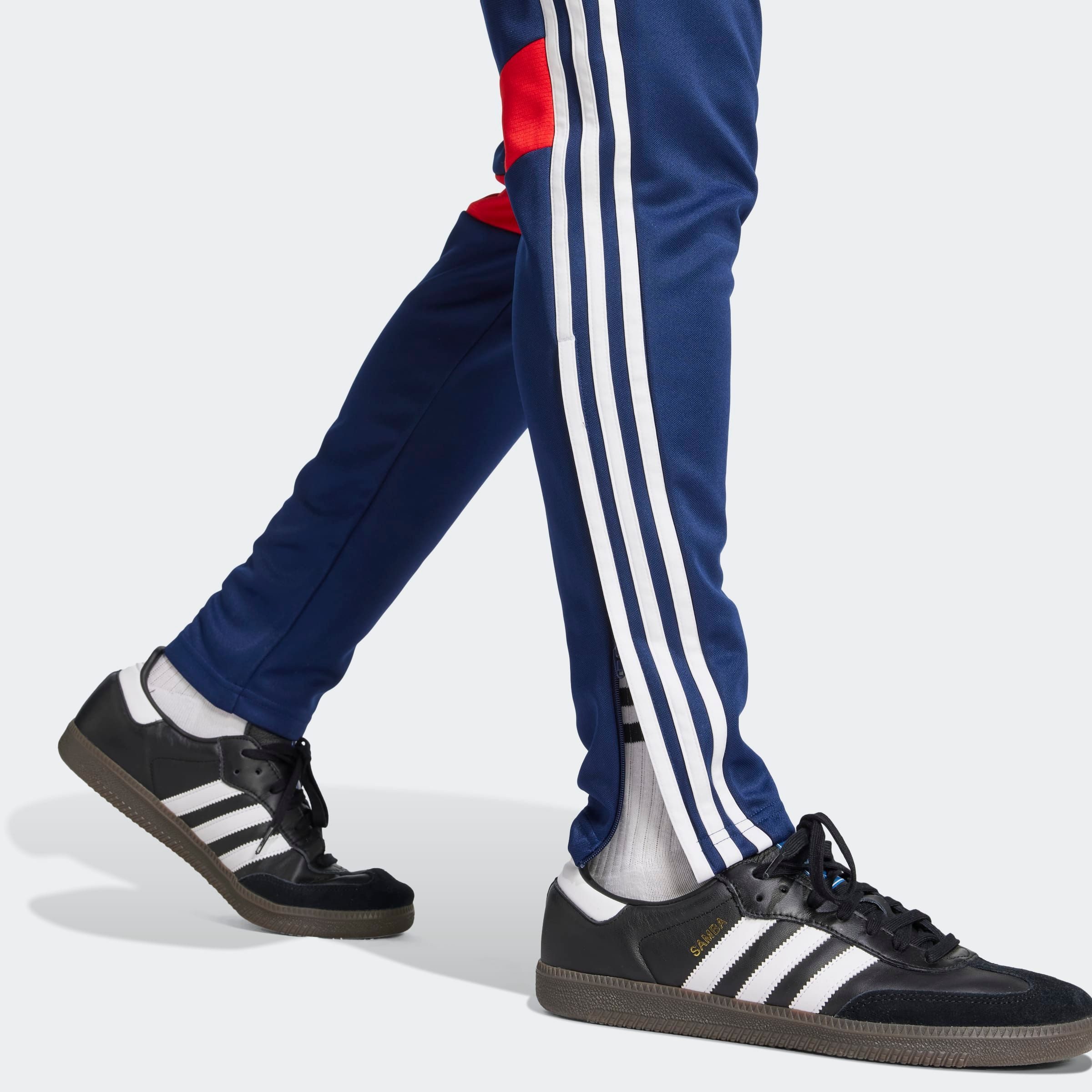 adidas Performance Trainingshose TIRO ES PNT für Erwachsene, mit AEROREADY Technologie, normal-weiter Schnitt
