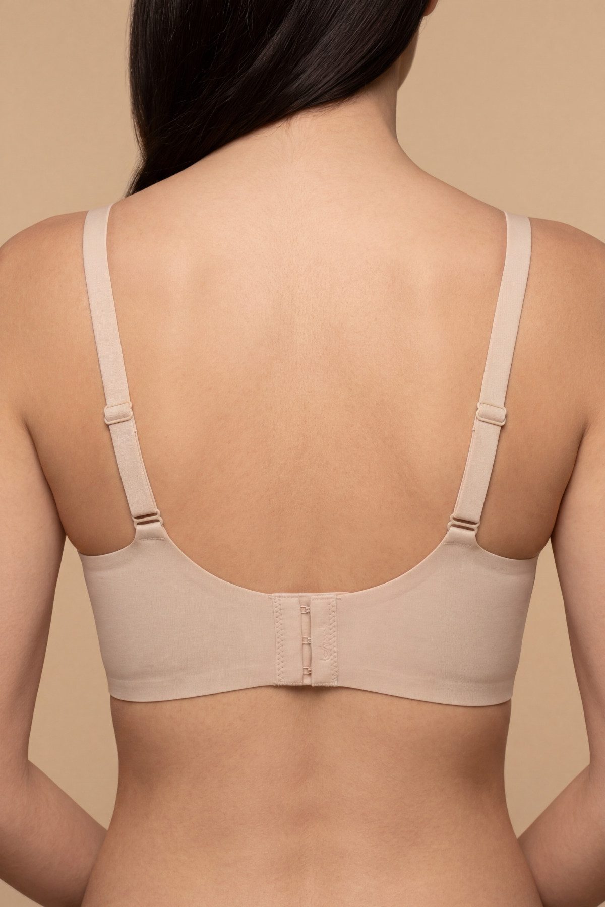 C&CITY Schalen-BH Nahtloser Laser-Cut BH mit Polstern CC426 Schwarz