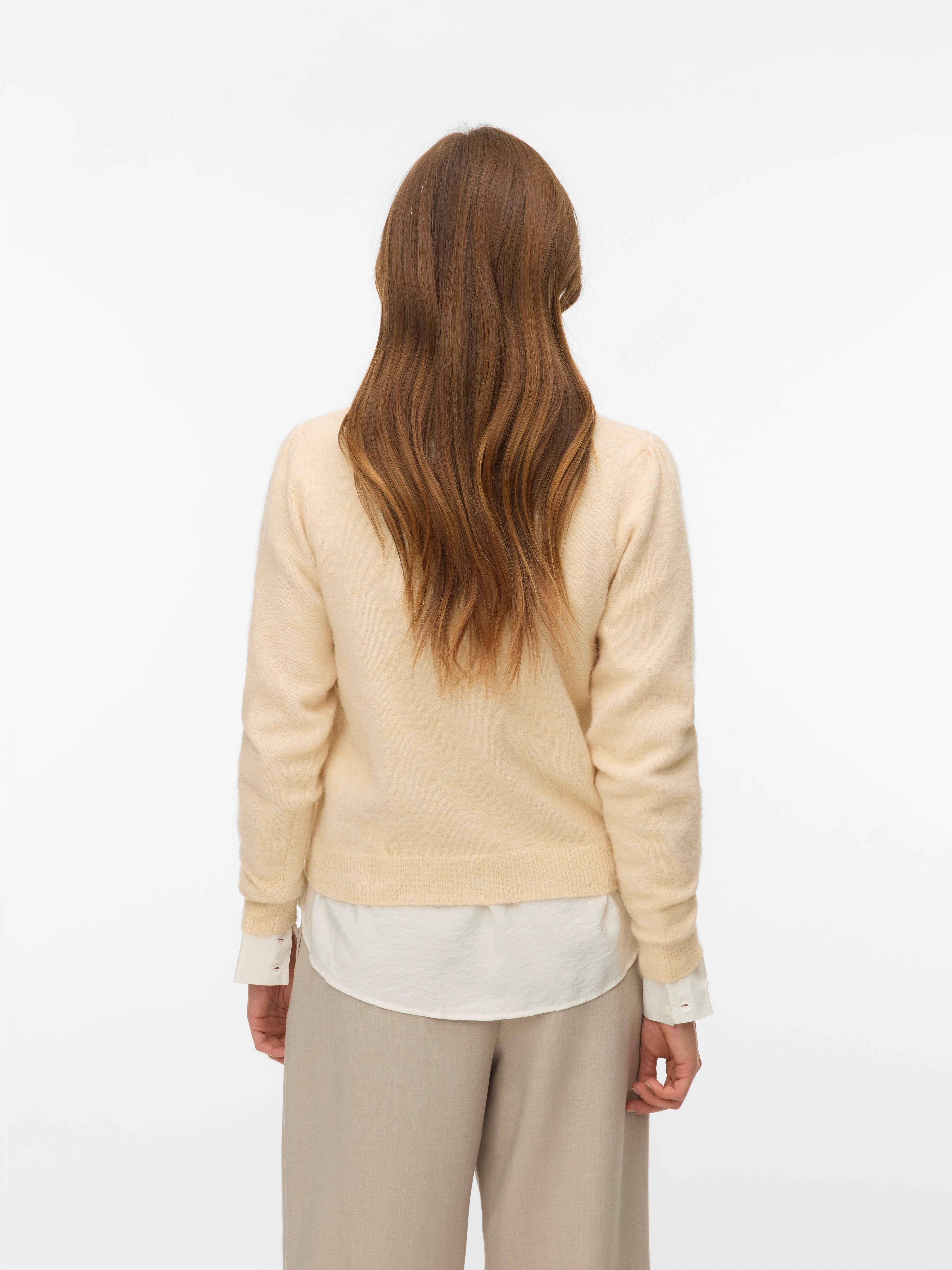 Vero Moda Strickjacke VMFIORELLA EMB LS O-NECK SHORT CARD BOO mit Blumenstickerei