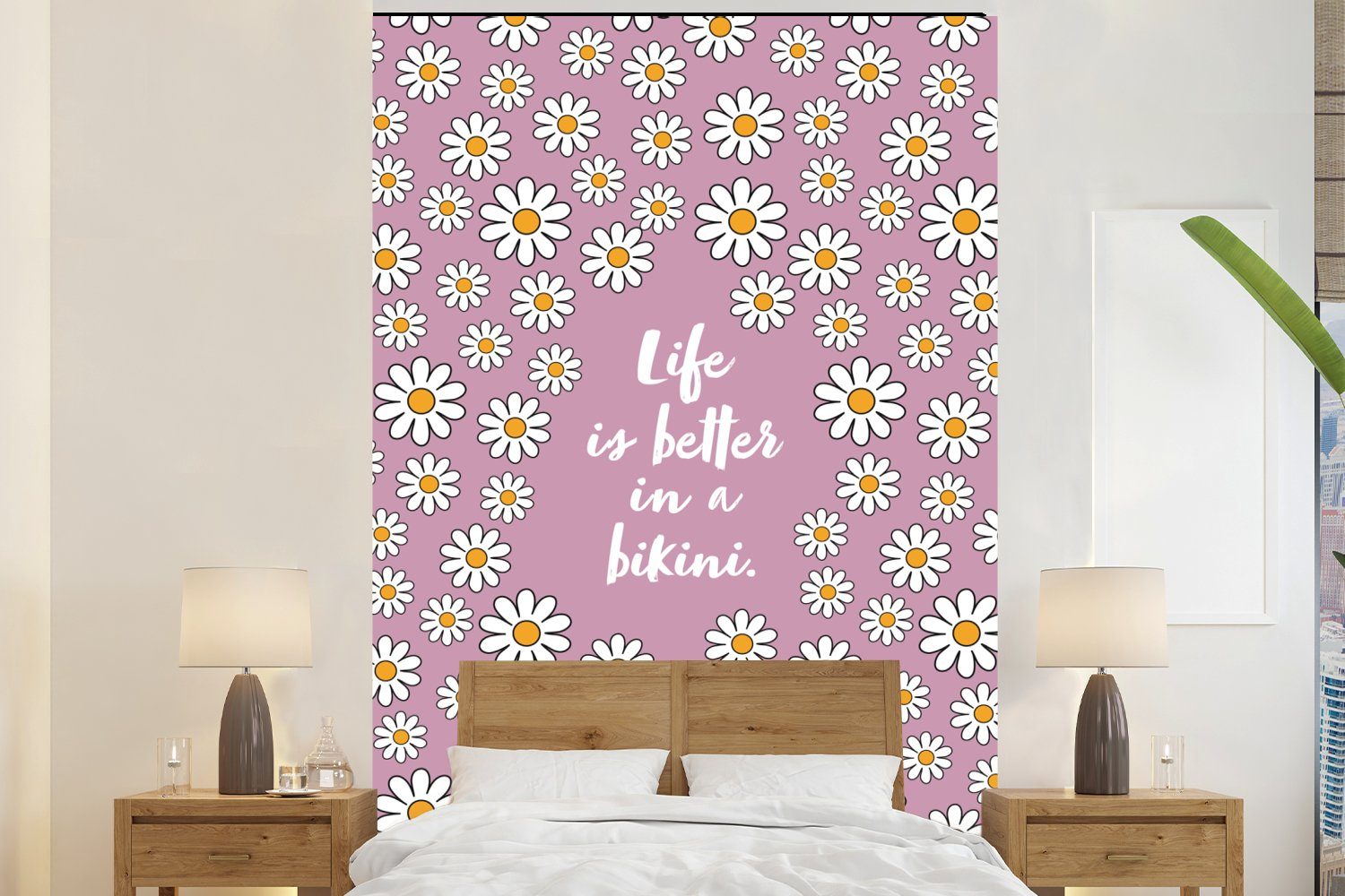 MuchoWow Fototapete Zitat - Blumen - Rosa - Das Leben ist besser im Bikini, Matt, bedruckt, (3 St), Montagefertig Vinyl Tapete für Wohnzimmer, Wandtapete
