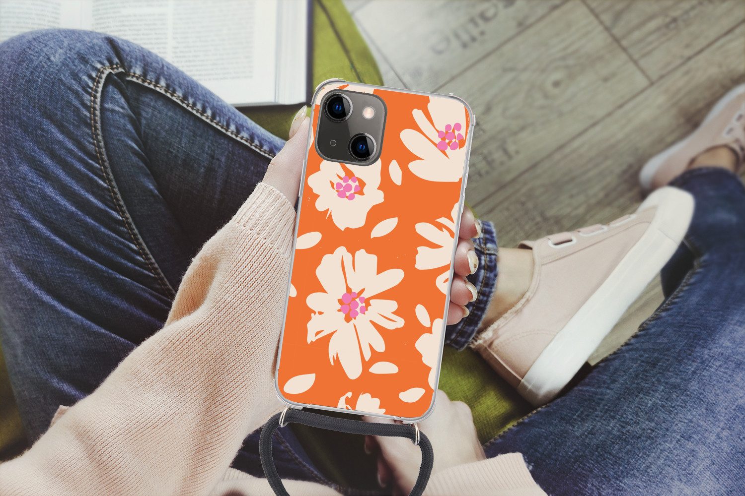 MuchoWow Handyhülle für Apple iPhone 13 Blumen - Orange - Beige - Rosa - Abstrakt, Tragbare Handyhüllen mit Kette zum umhängen, Handykette Handyband