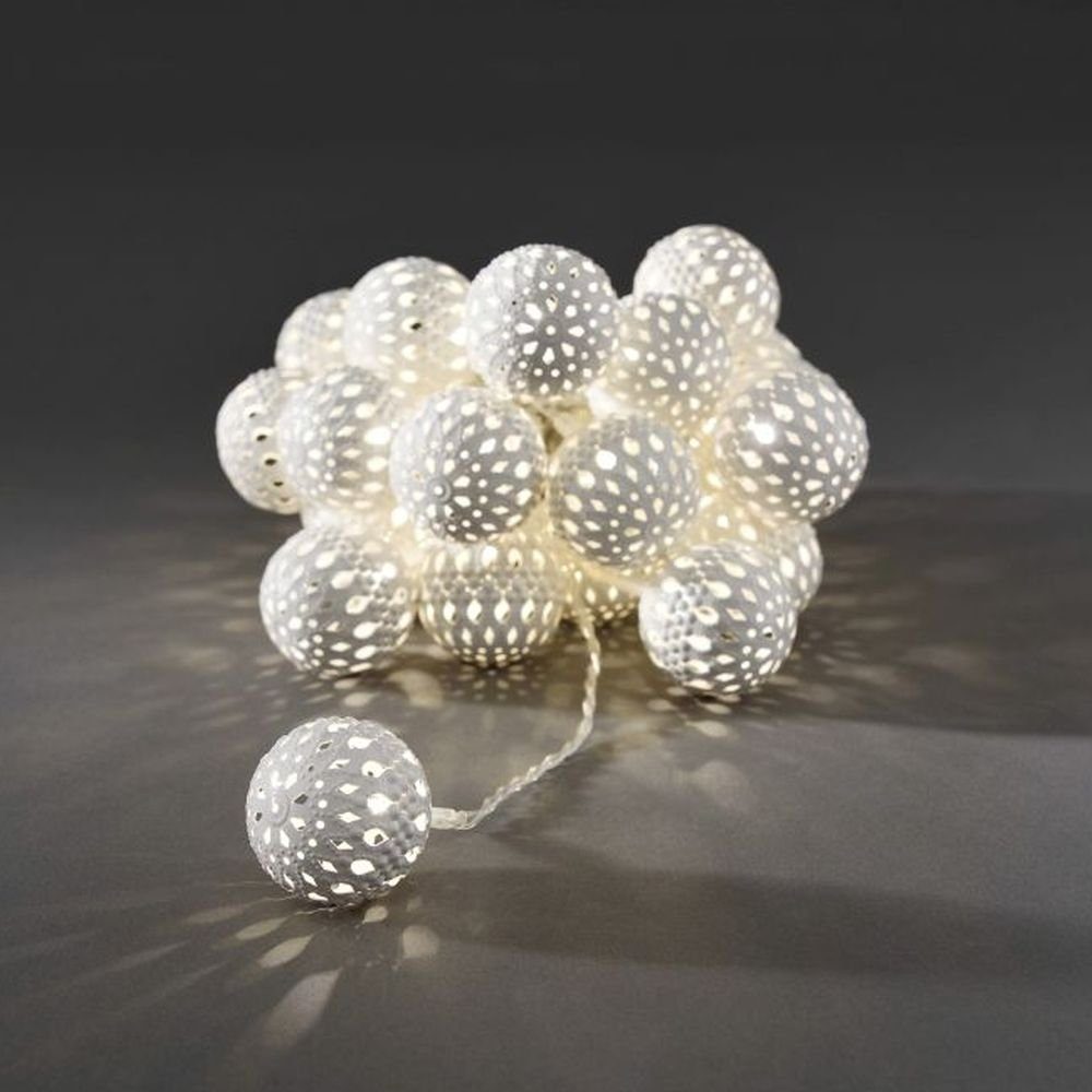 ᐅ Kunstbaum LED Dekolichterkette, weiße Metallbälle, 24 warm weiße 
