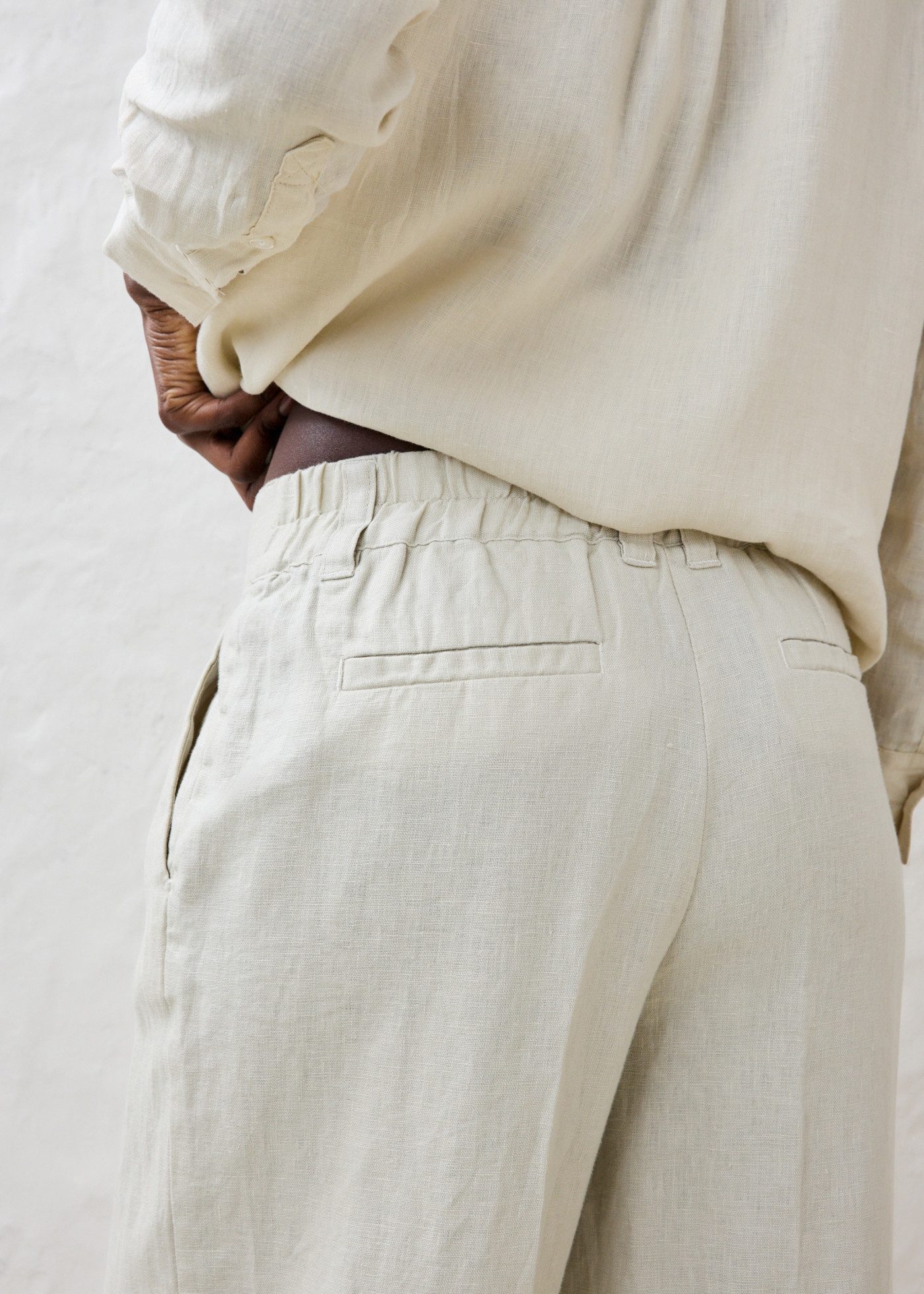 bonprix Bundfaltenhose aus Leinen, strapazierfähiges Material, Loose Fit, mit Knittereffekt