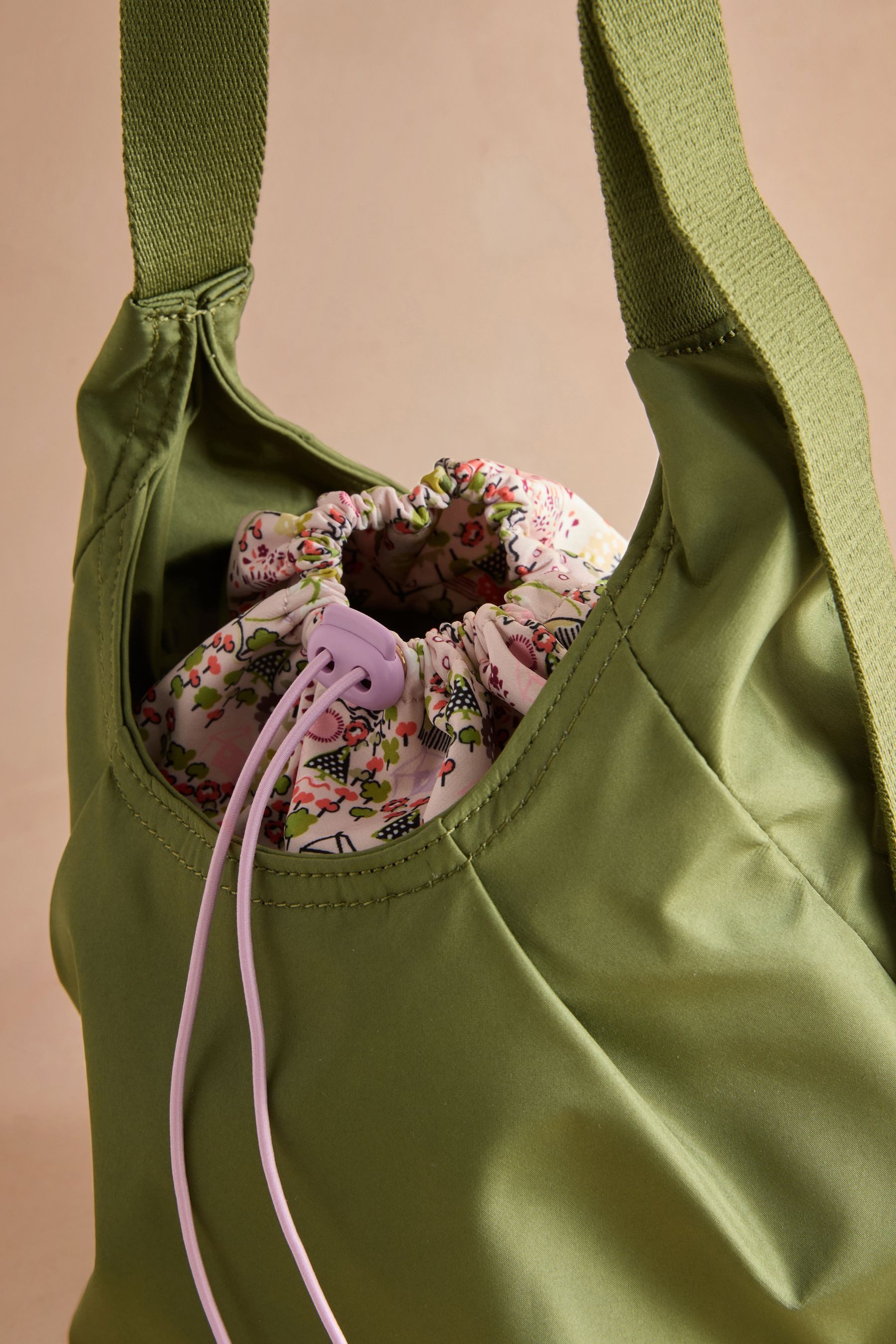 Cath Kidston Umhängetasche Cath Kidston Mittelgroße Umhängetasche (1-tlg)