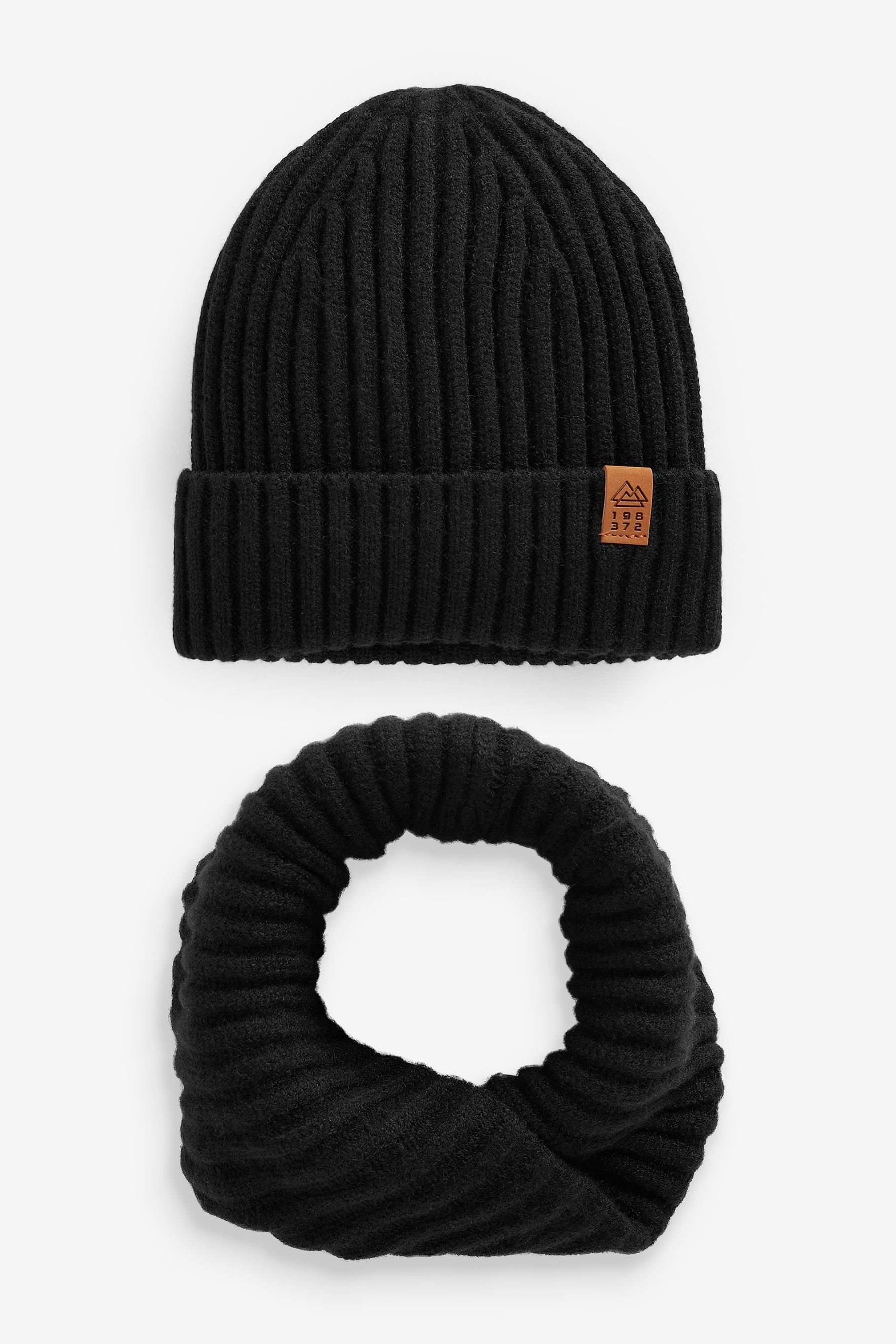 Beanie Gestrickter Schlauchschal und Mütze im Set