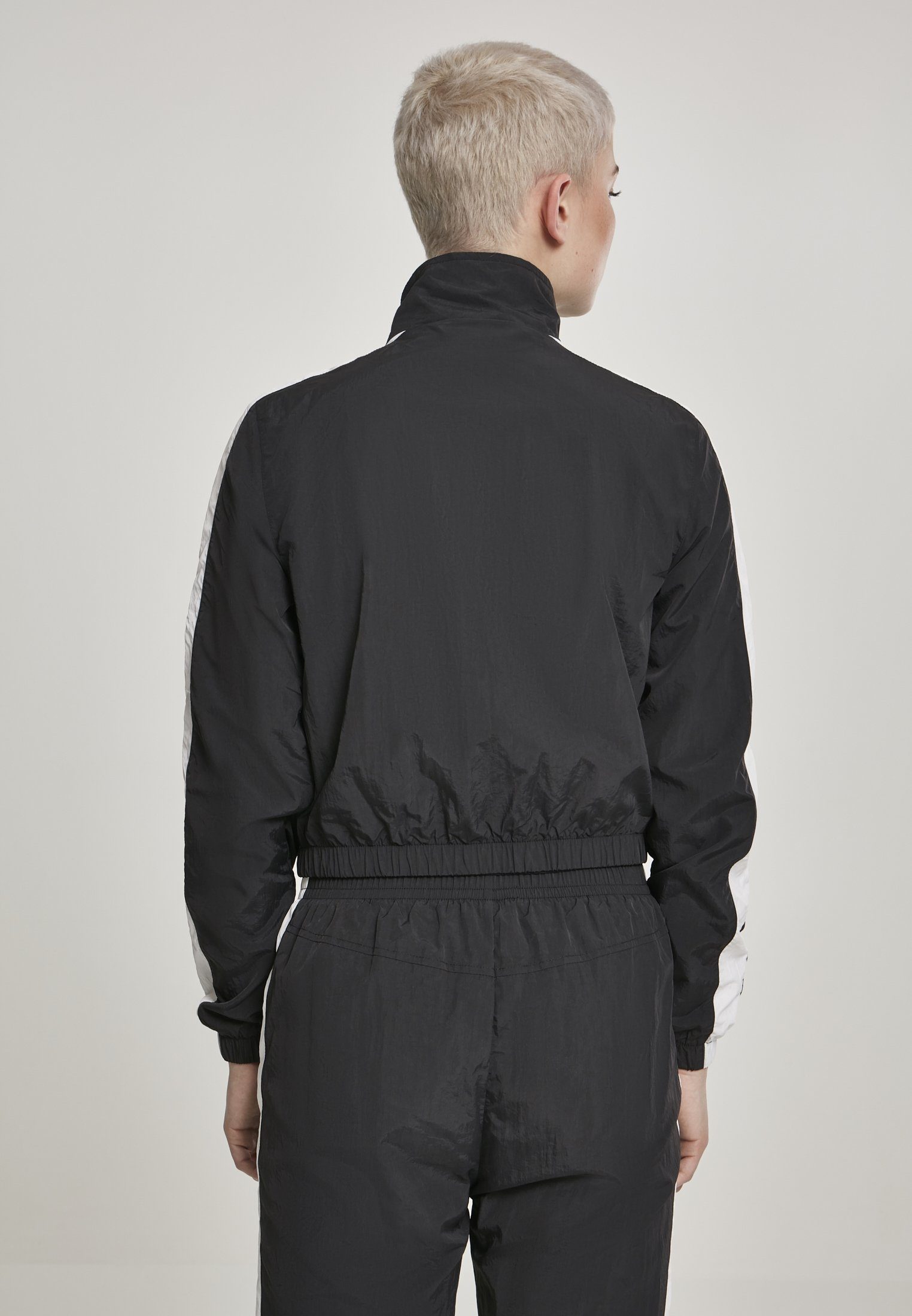 Ladies Damen Crinkle Striped Short Jacket Track black/white (1-St) Outdoorjacke URBAN CLASSICS