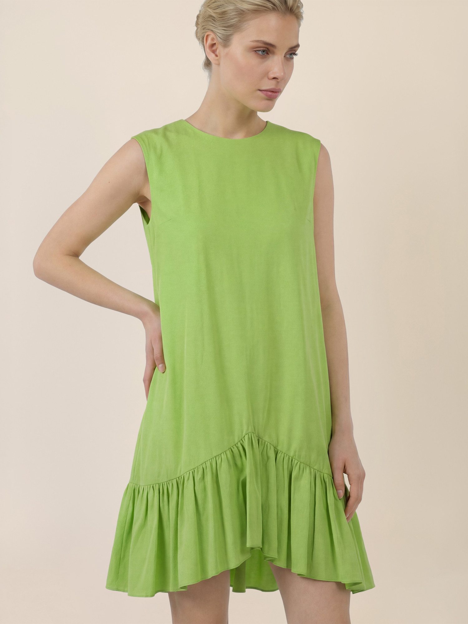 Apart Midikleid mit Volant und asymmetrischem Saum
